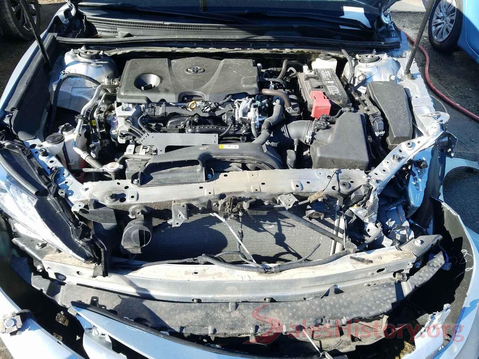 4T1B11HK2JU049529 2018 TOYOTA CAMRY