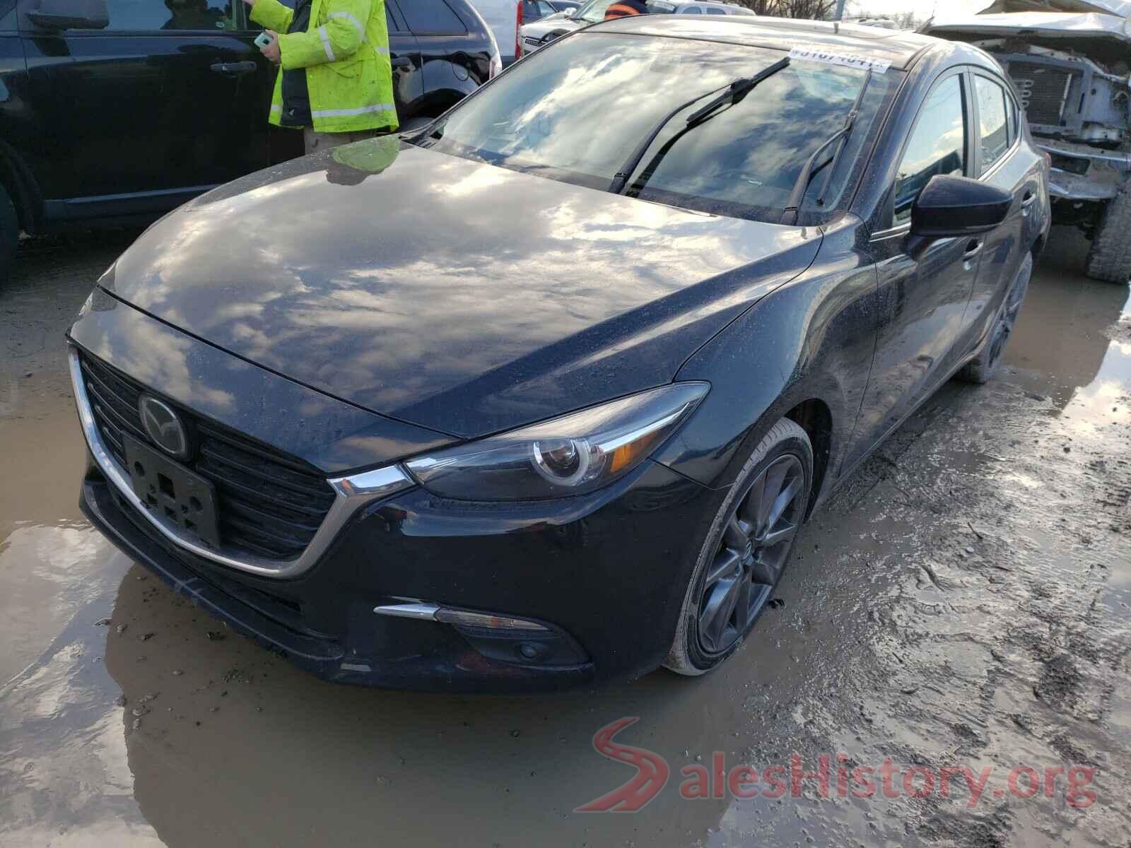 3MZBN1M30JM159116 2018 MAZDA 3