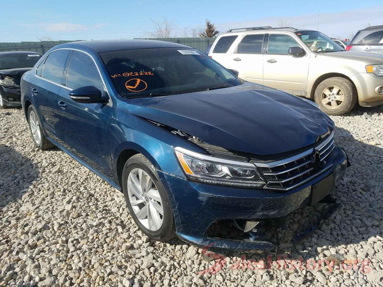 1VWBA7A30JC022228 2018 VOLKSWAGEN PASSAT