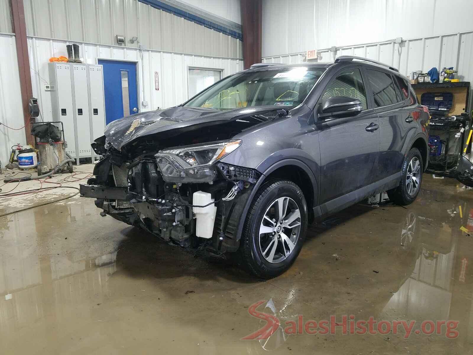 JTMRFREV9JJ254610 2018 TOYOTA RAV4