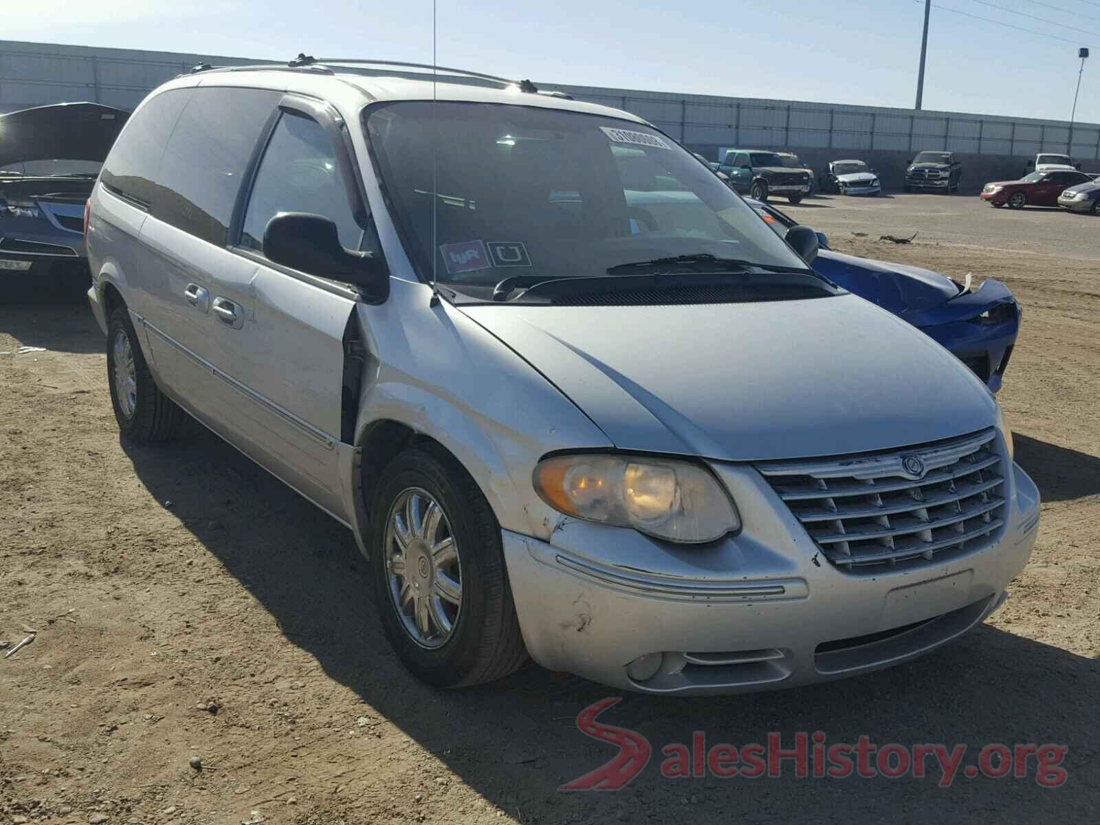 5XXGT4L33KG277116 2005 CHRYSLER MINIVAN