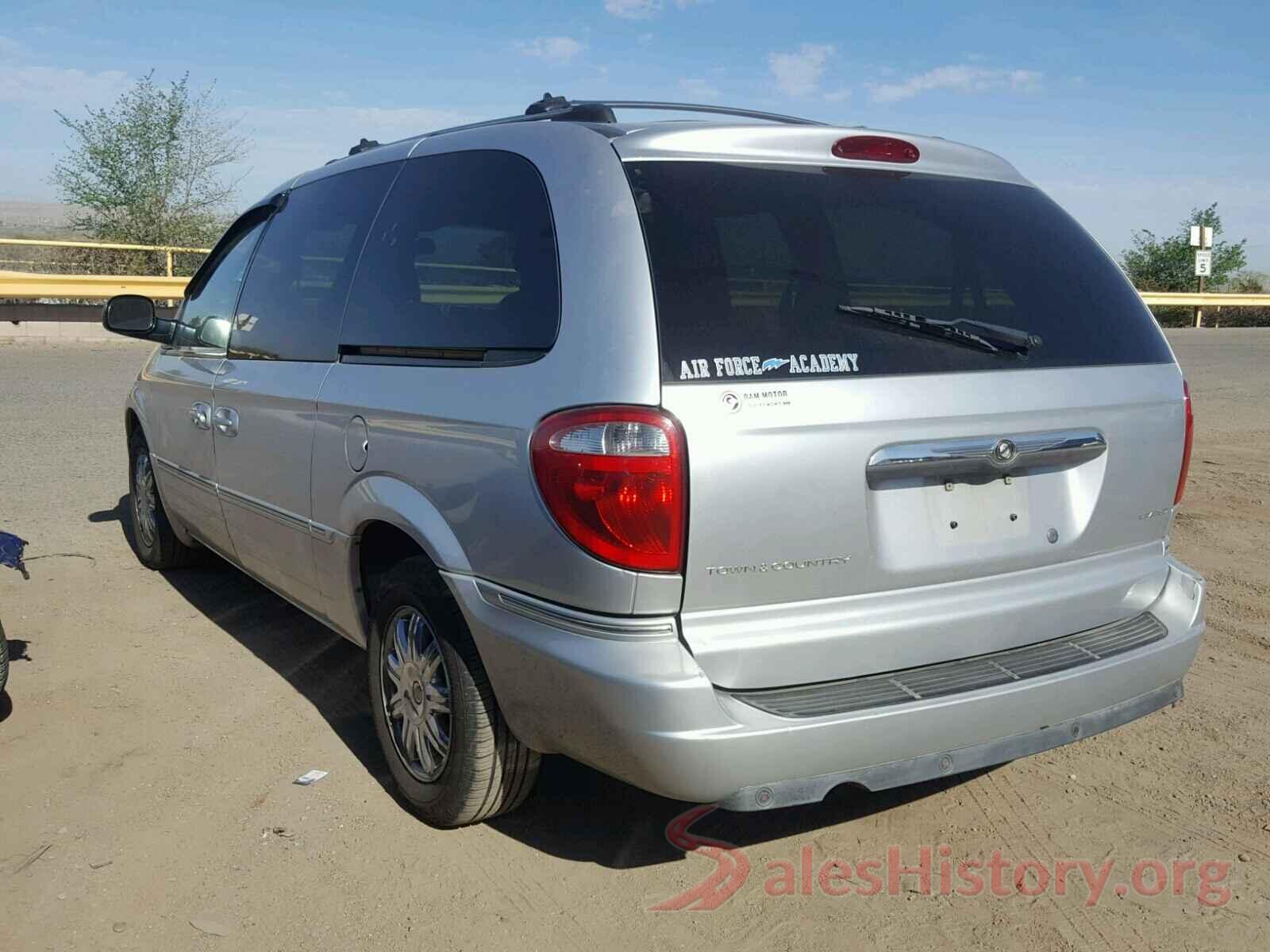 5XXGT4L33KG277116 2005 CHRYSLER MINIVAN