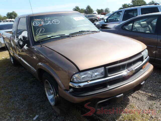 19XFC2F7XJE207683 2002 CHEVROLET S10