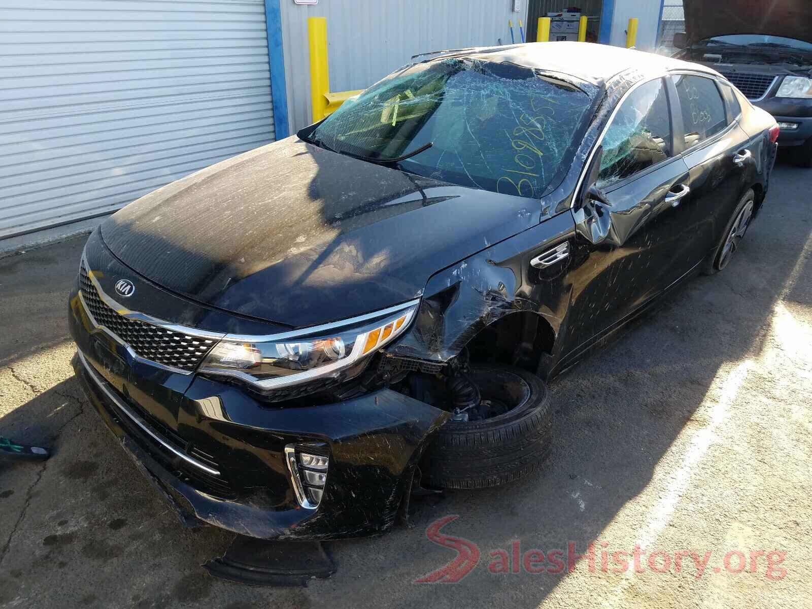 5XXGT4L38JG256728 2018 KIA OPTIMA