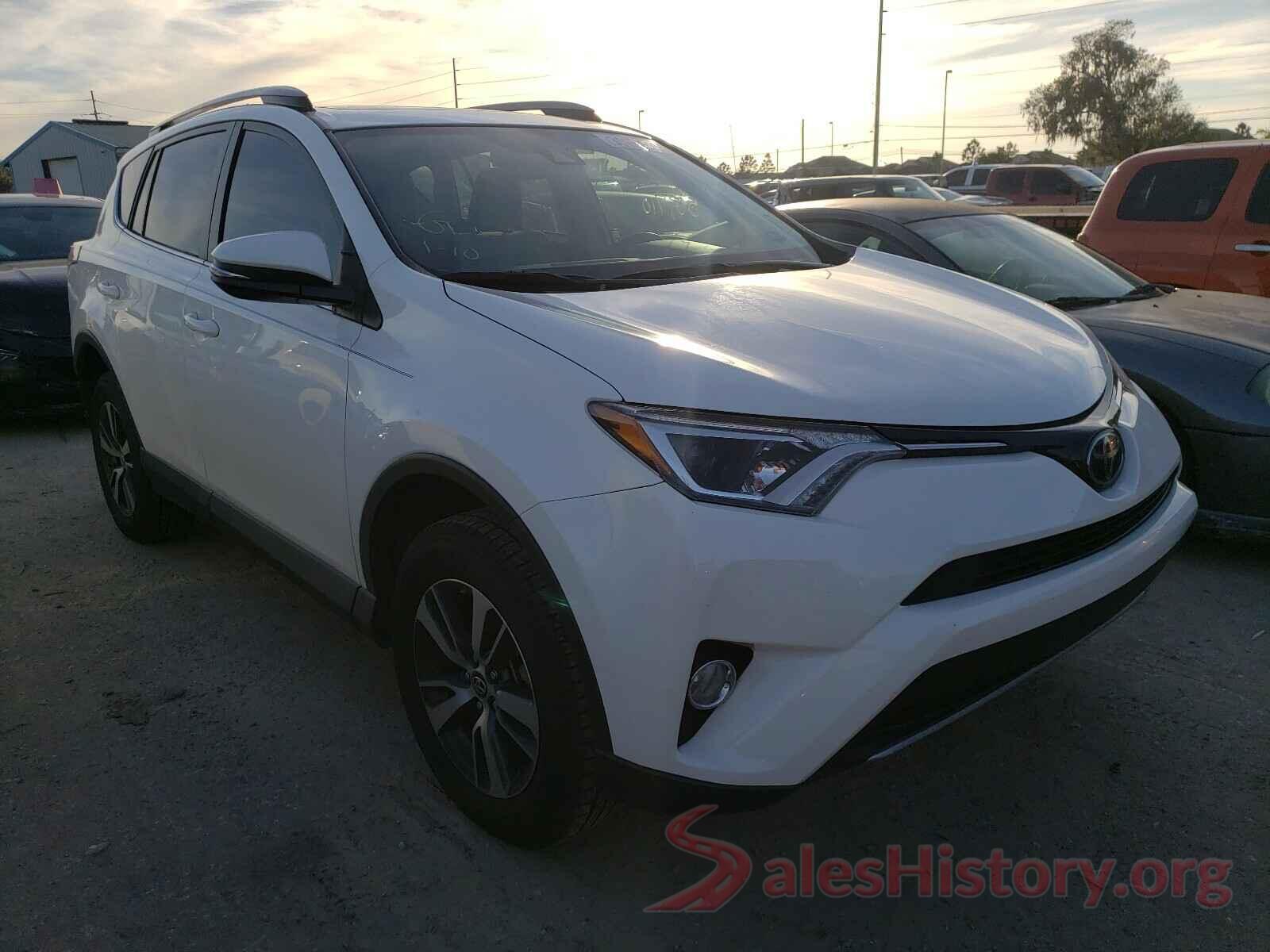 JTMWFREV6HJ104533 2017 TOYOTA RAV4