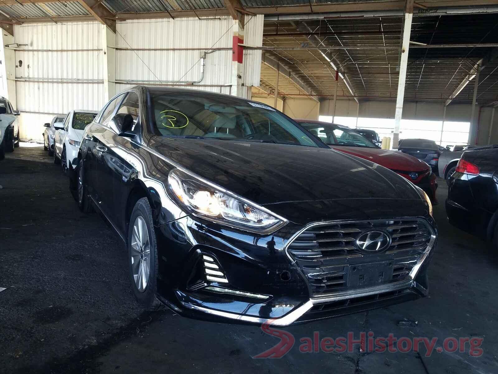 KMHE24L3XKA090389 2019 HYUNDAI SONATA