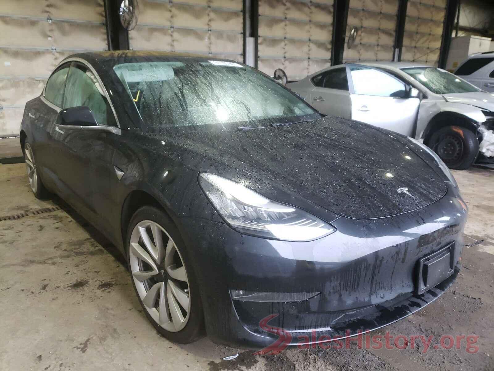 5YJ3E1EA0JF136363 2018 TESLA MODEL 3