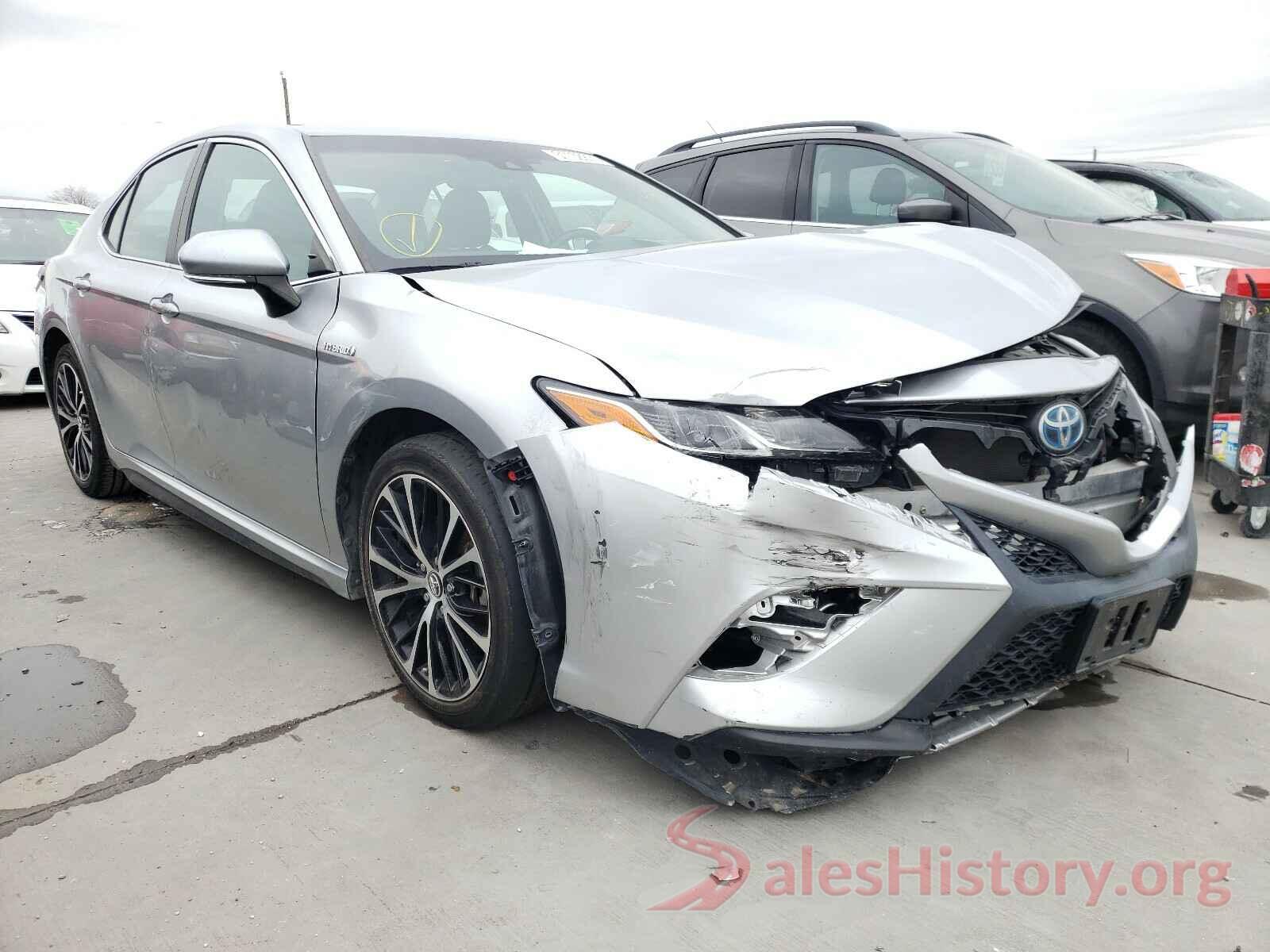 4T1B21HK5JU003898 2018 TOYOTA CAMRY