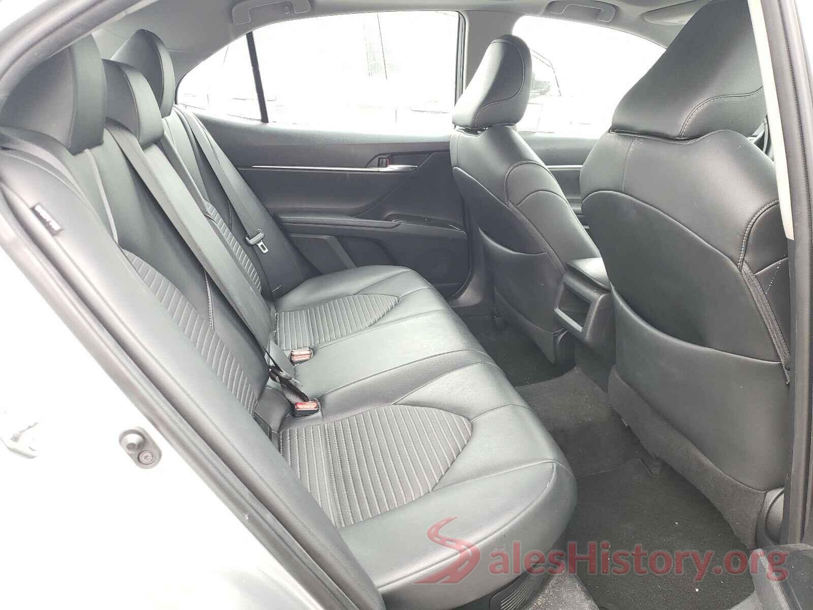 4T1B21HK5JU003898 2018 TOYOTA CAMRY