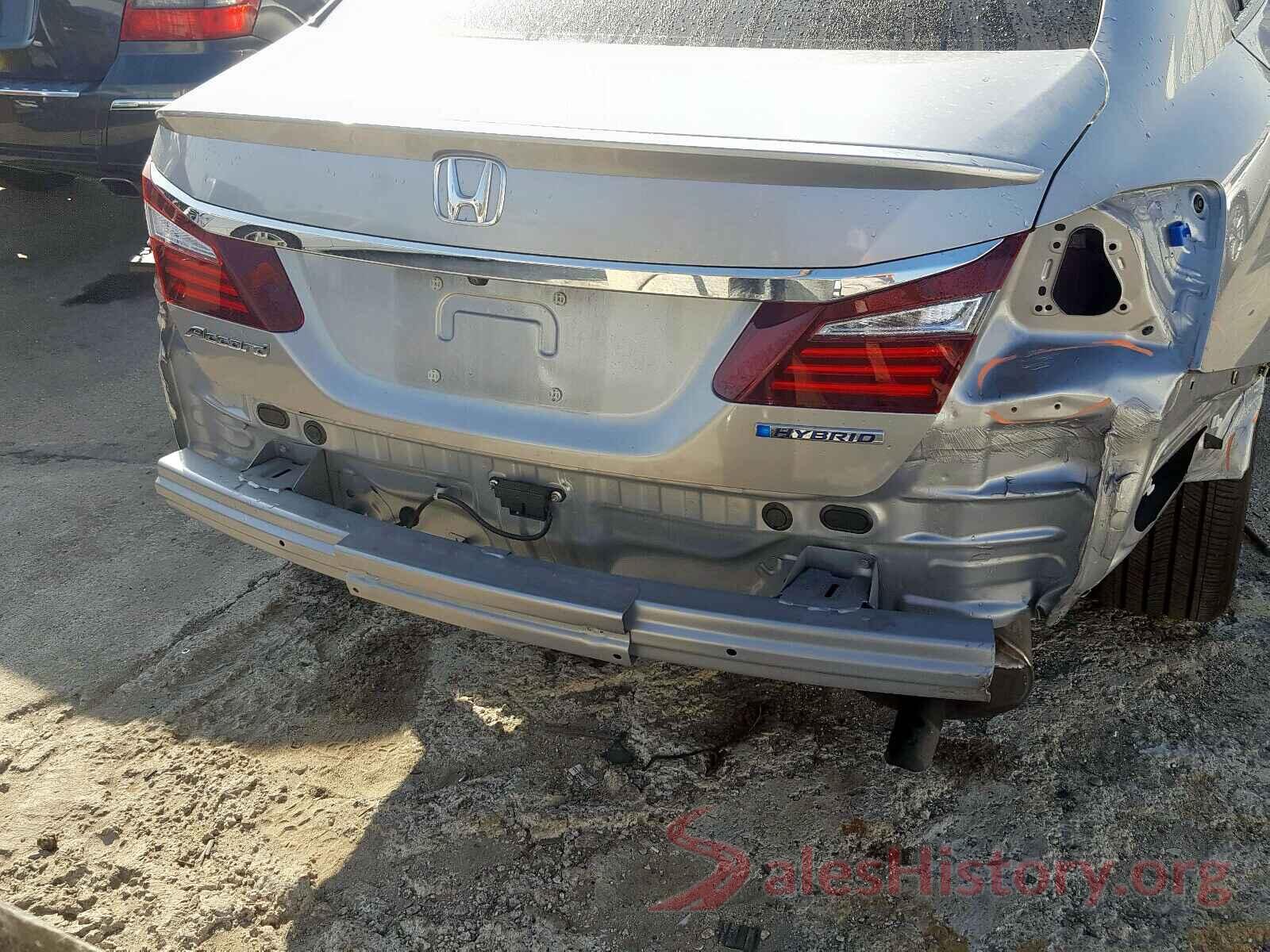 JHMCR6F58HC028615 2017 HONDA ACCORD