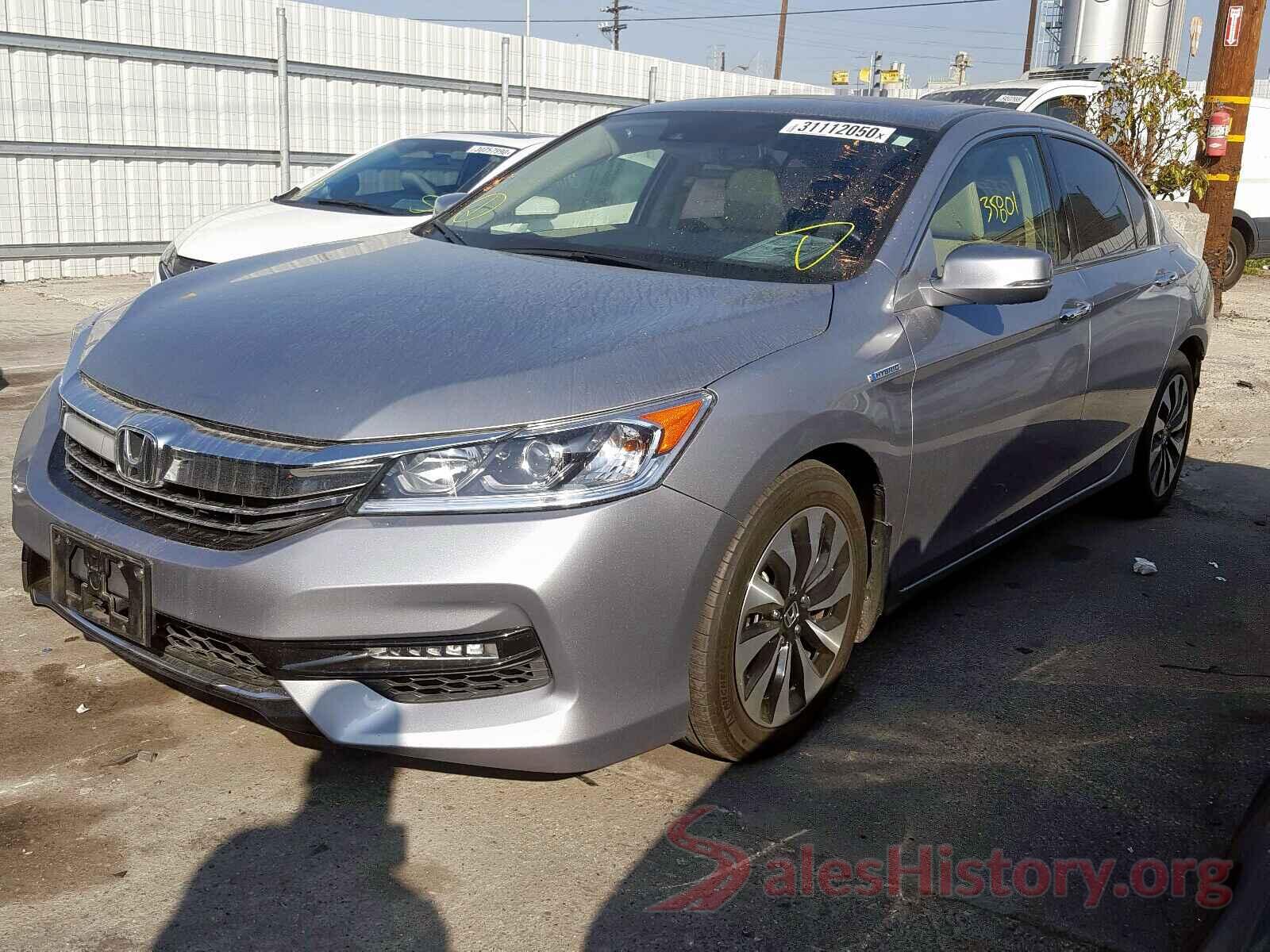 JHMCR6F58HC028615 2017 HONDA ACCORD