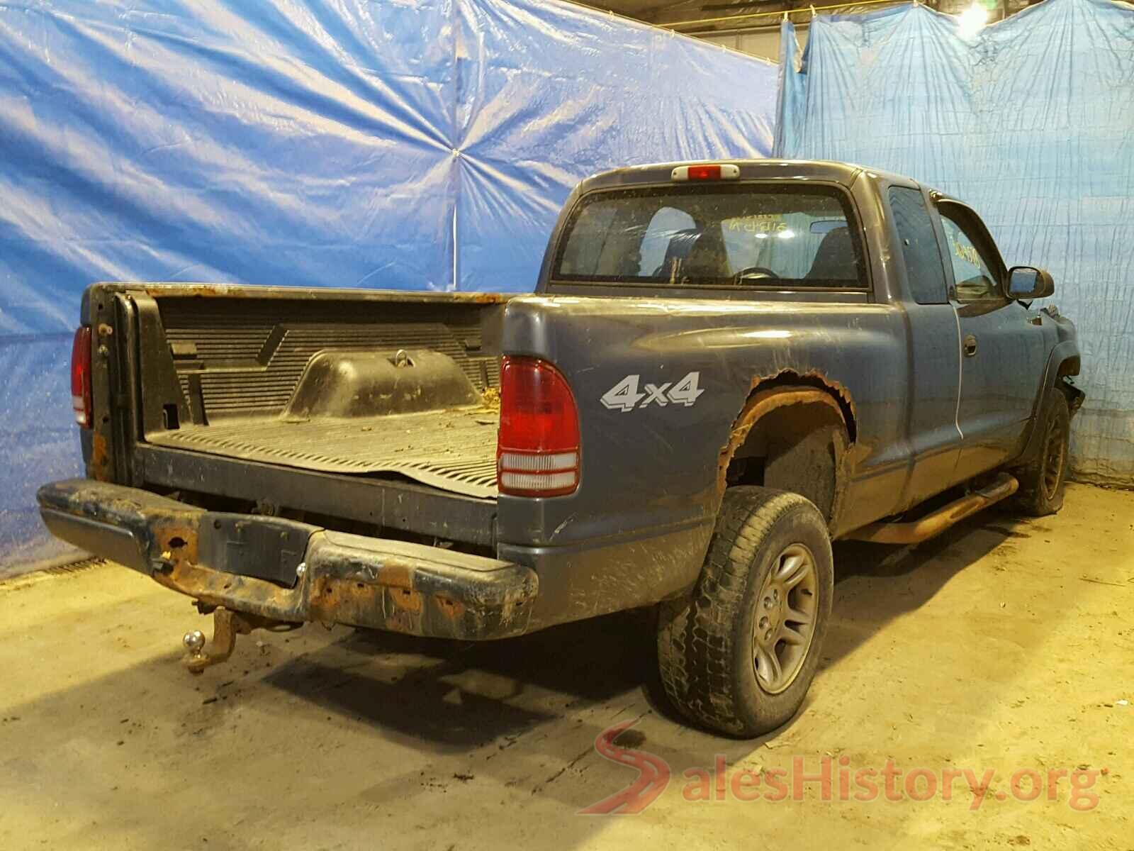 JM1GL1VM3M1607940 2004 DODGE DAKOTA