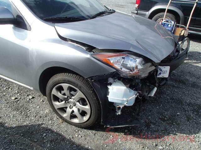 3N1CN8EV9LL835574 2013 MAZDA 3