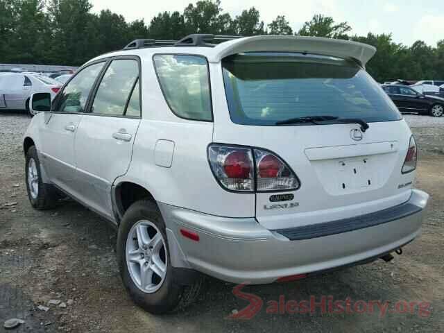 3MZBM1U70GM300703 2001 LEXUS RX300