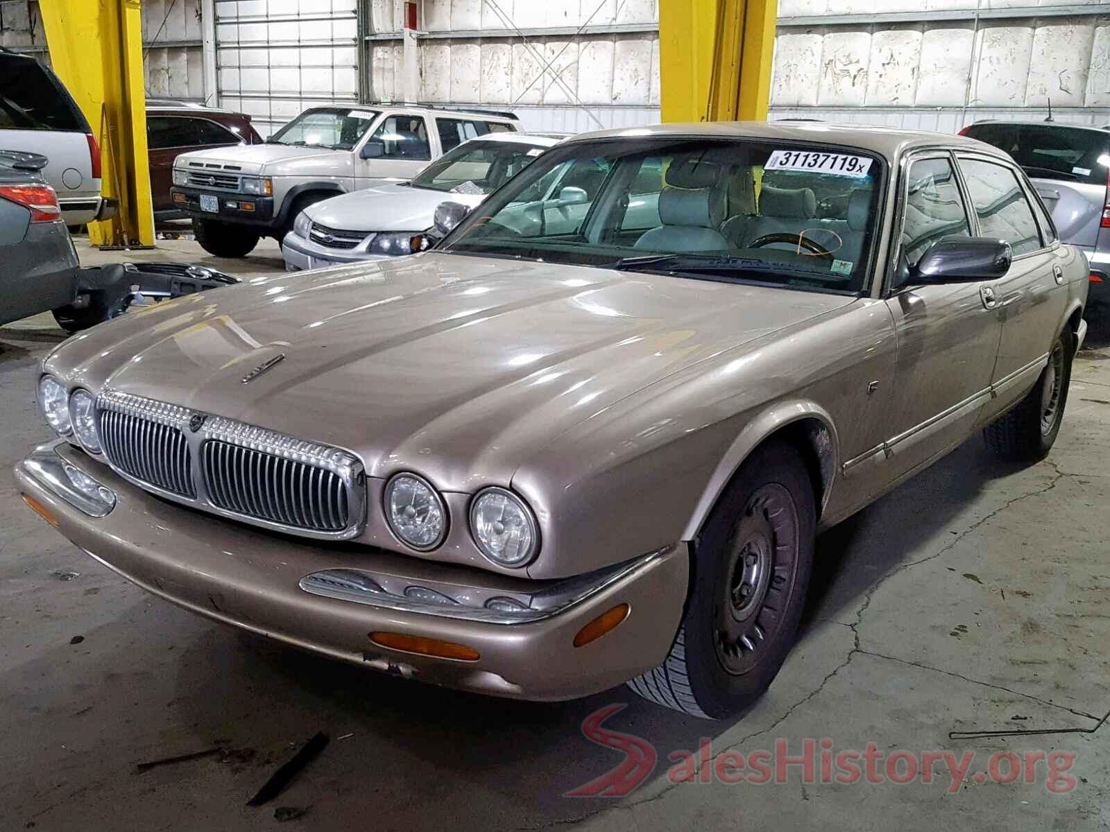 4JGED6EB4HA059562 2000 JAGUAR XJ