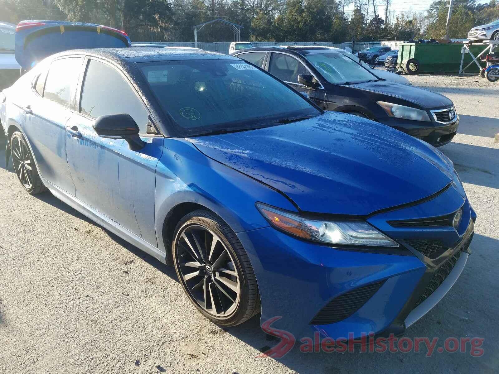 4T1B61HK2KU186263 2019 TOYOTA CAMRY