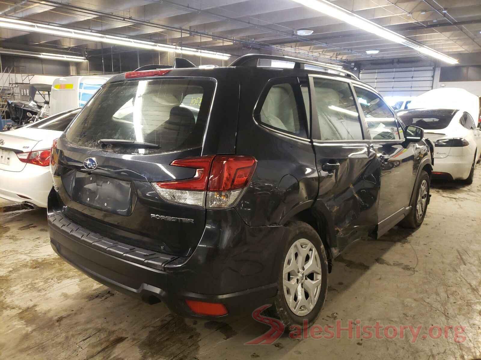 JF2SKACC8KH538952 2019 SUBARU FORESTER