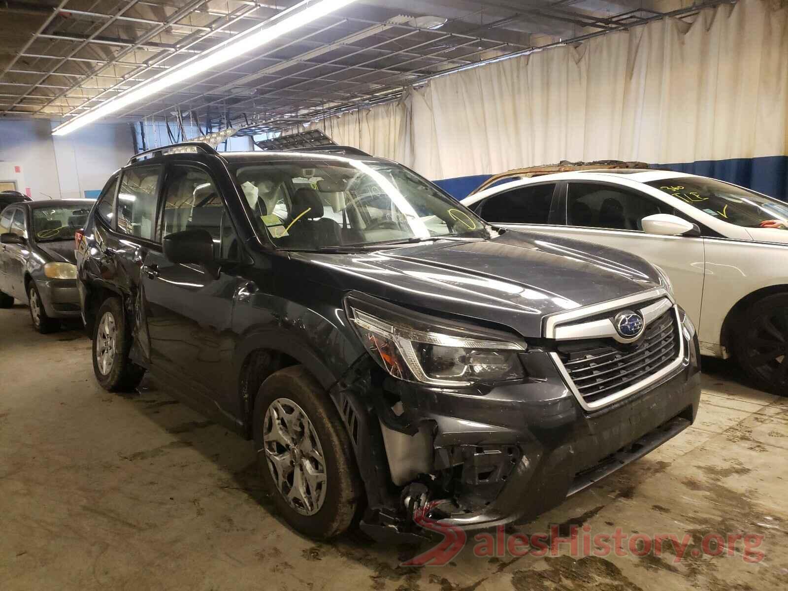 JF2SKACC8KH538952 2019 SUBARU FORESTER