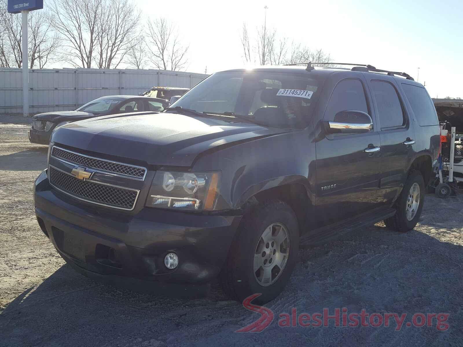 KM8J33A41JU699692 2010 CHEVROLET TAHOE