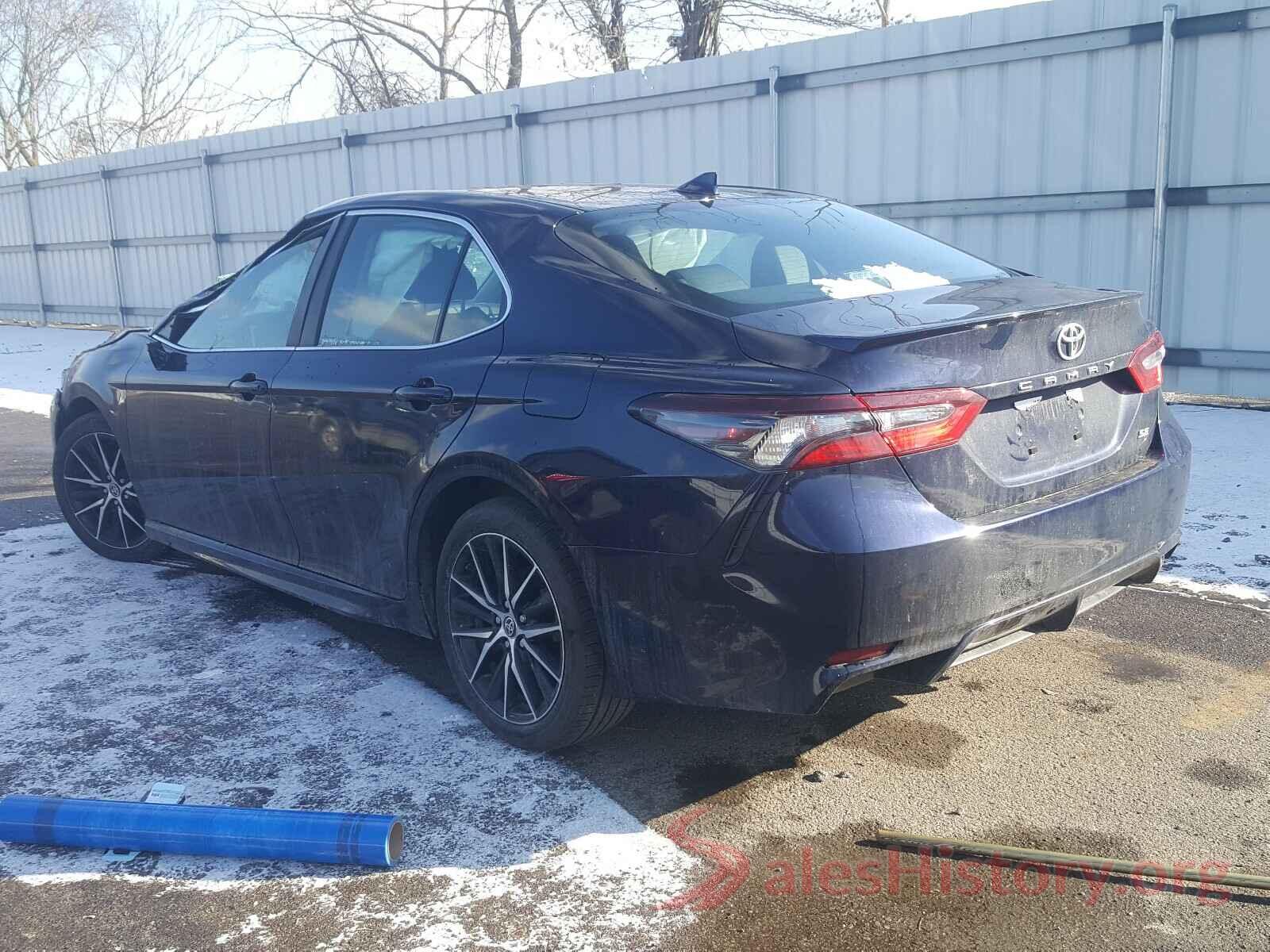 4T1G11AK8MU520068 2021 TOYOTA CAMRY