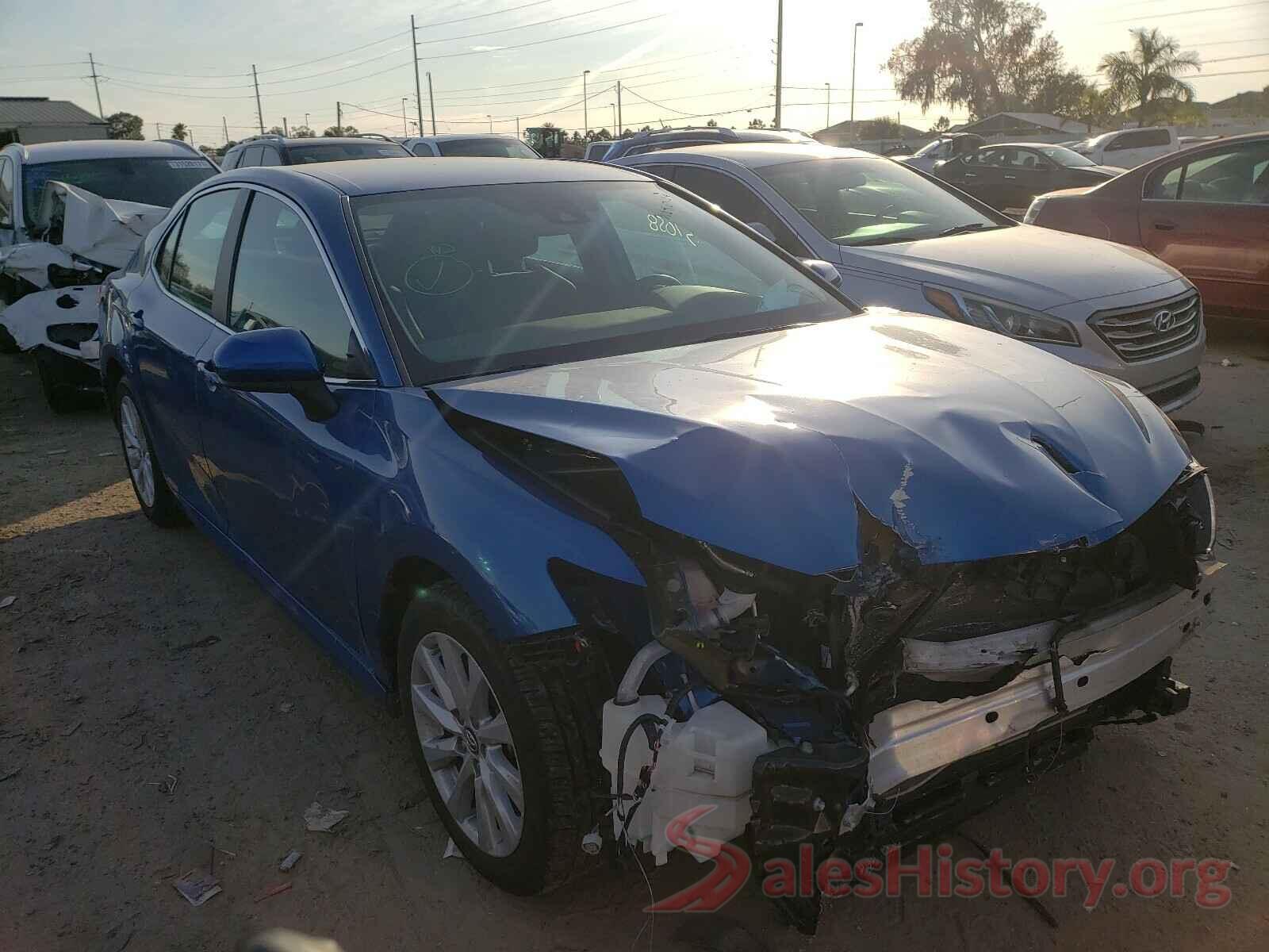 4T1B11HK6KU230747 2019 TOYOTA CAMRY