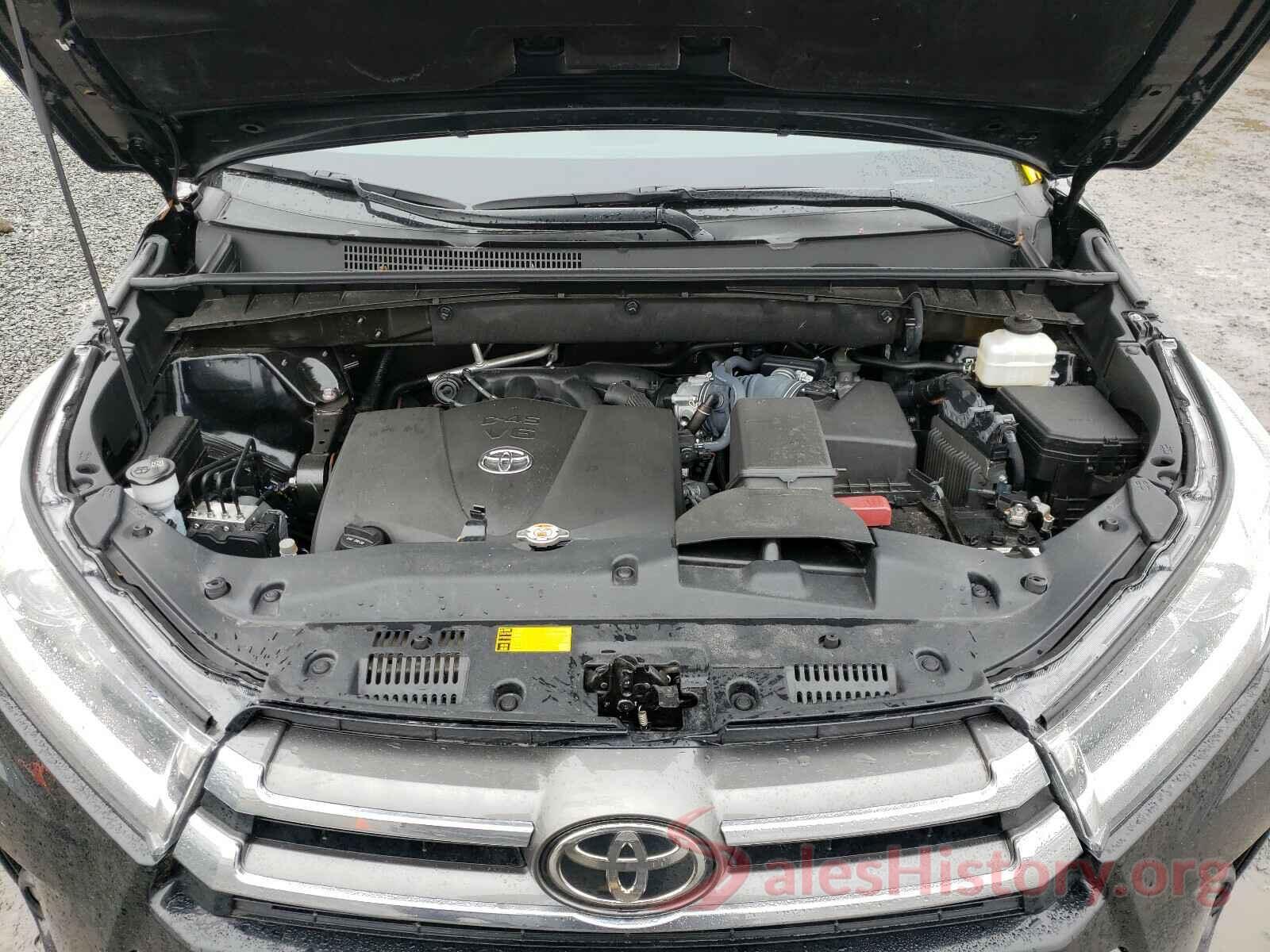 5TDDZRFH7KS700073 2019 TOYOTA HIGHLANDER