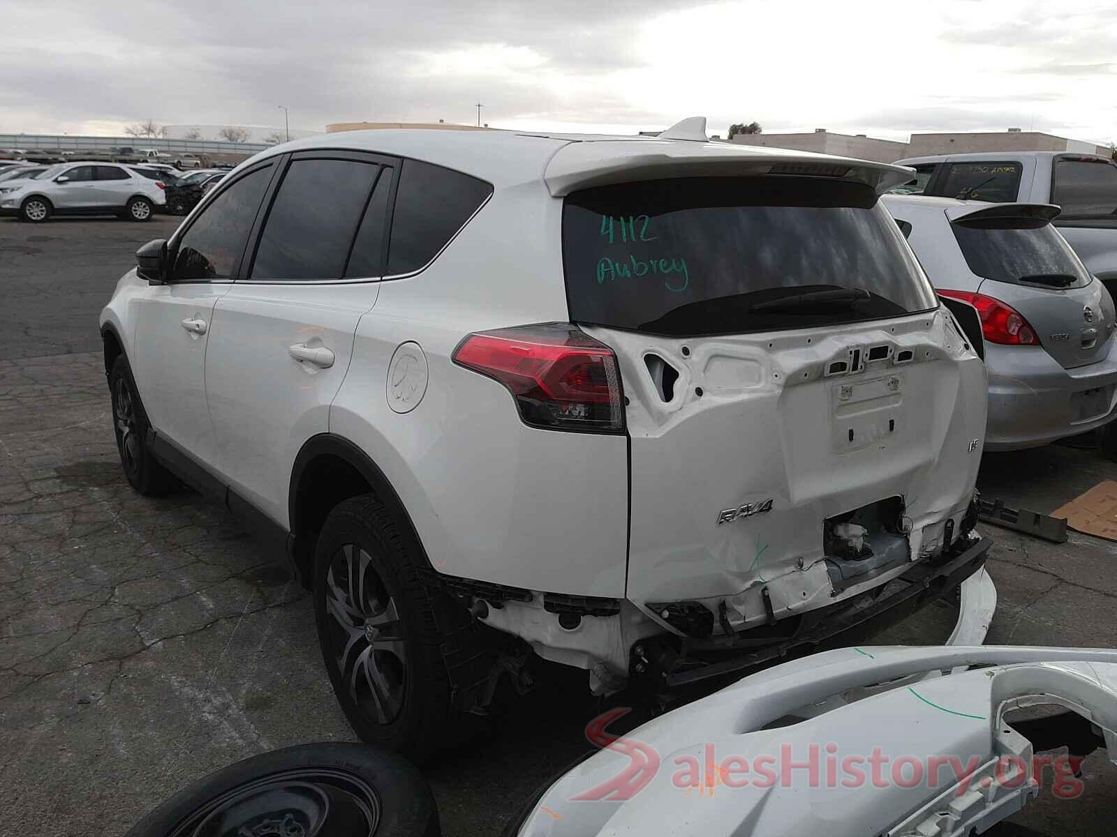 JTMZFREV7JJ180135 2018 TOYOTA RAV4