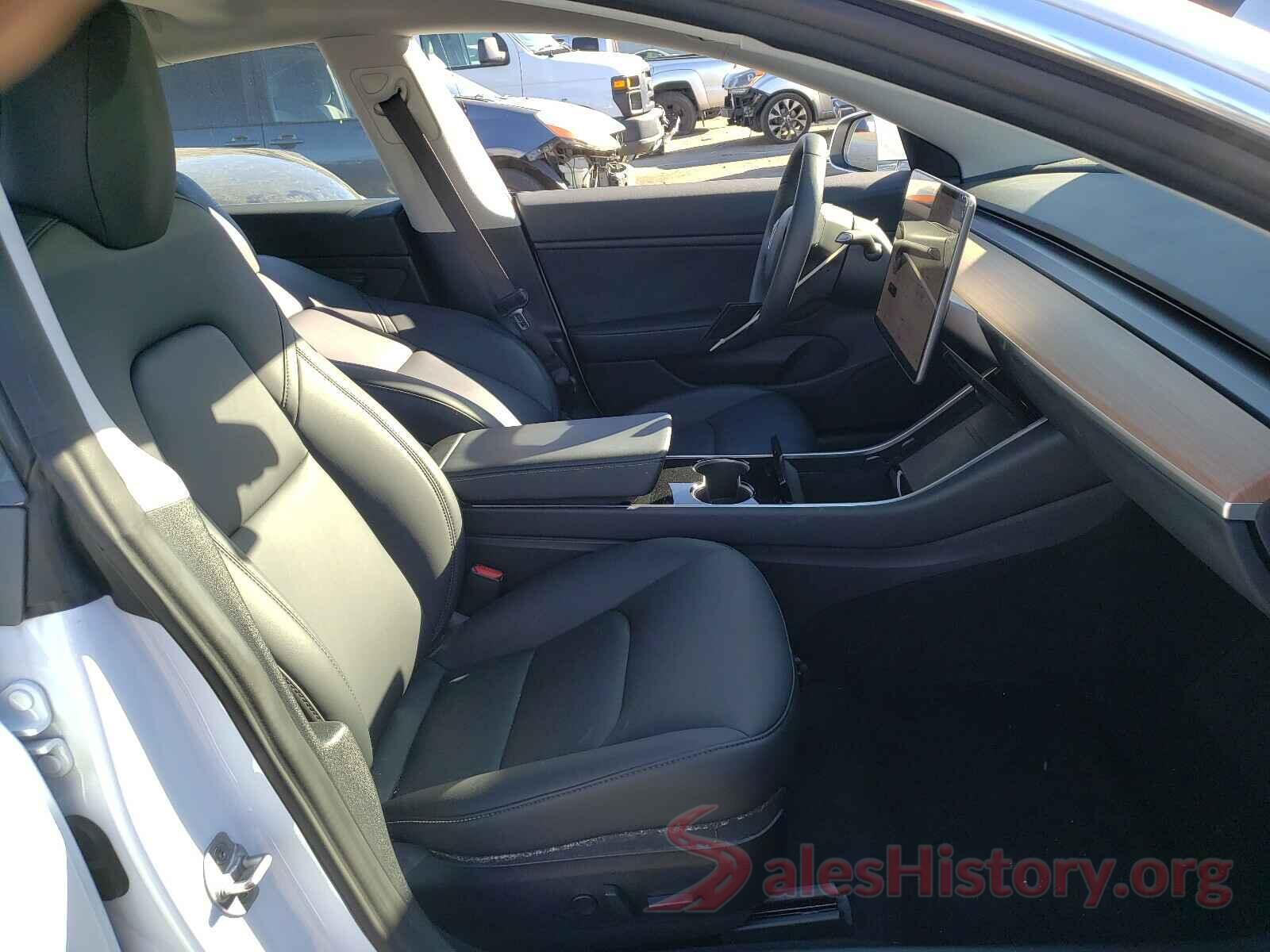 5YJ3E1EA0JF153230 2018 TESLA MODEL 3