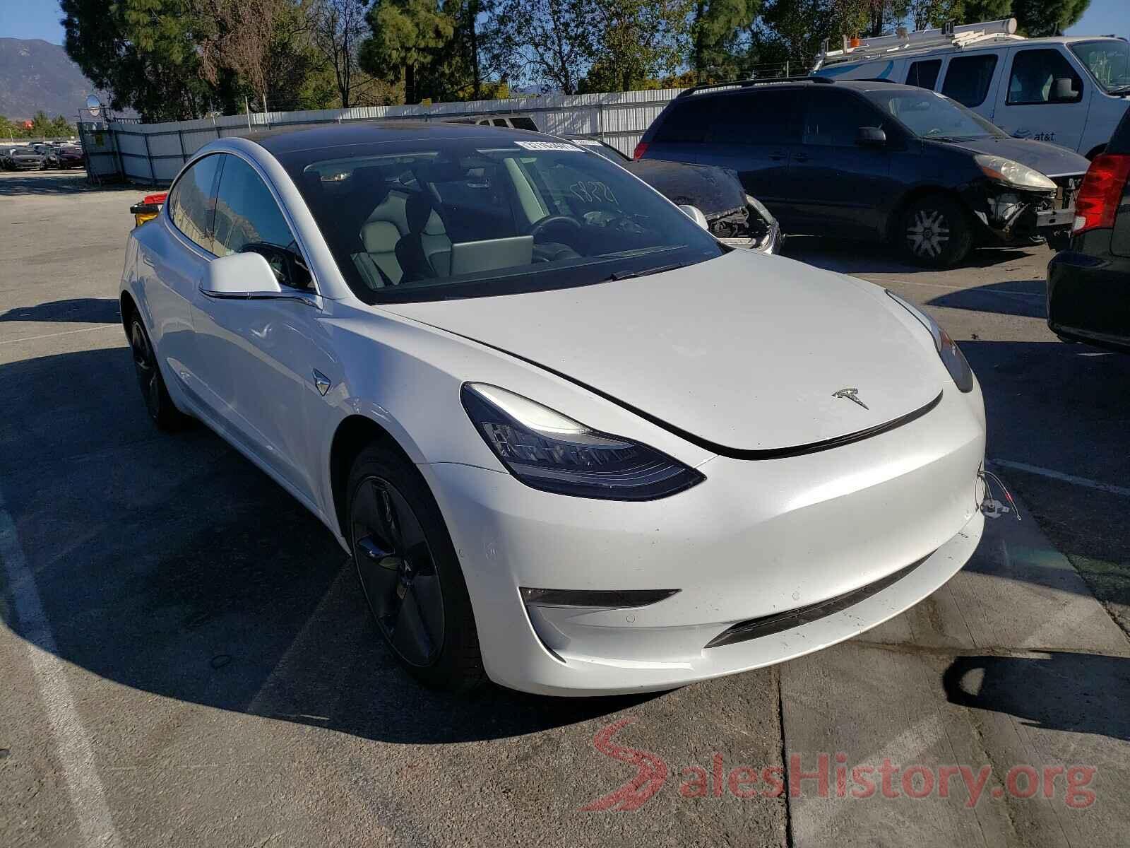 5YJ3E1EA0JF153230 2018 TESLA MODEL 3