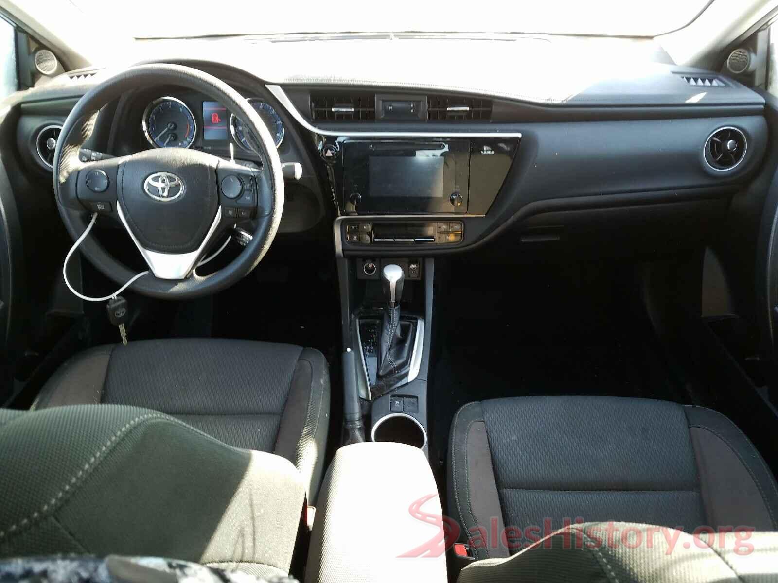 5YFBURHEXHP569005 2017 TOYOTA COROLLA