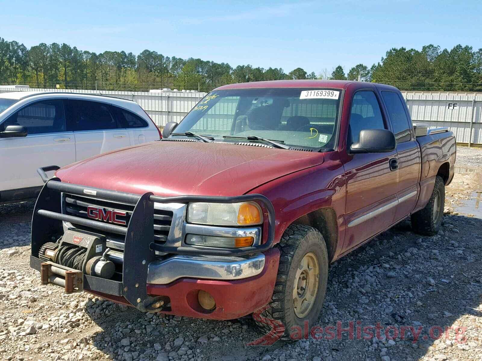 3N6CM0KN8HK708685 2004 GMC NEW SIERRA