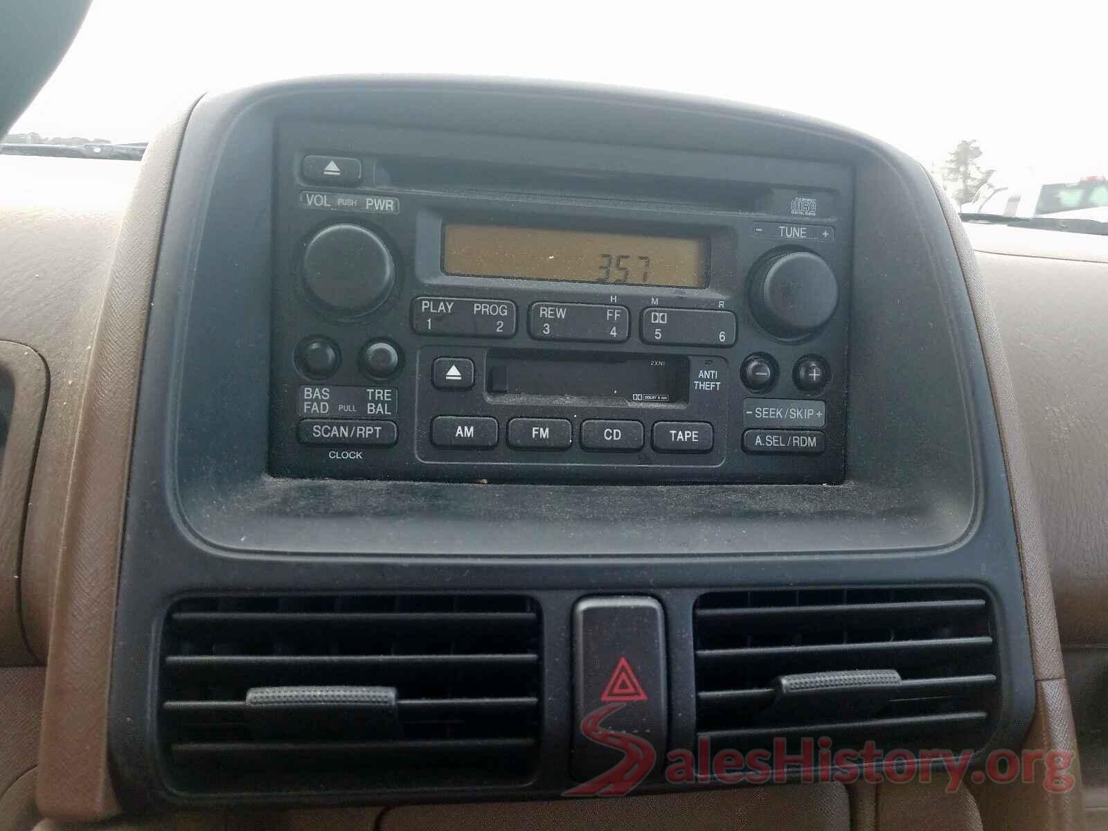 KNDJN2A21K7629939 2004 HONDA CRV