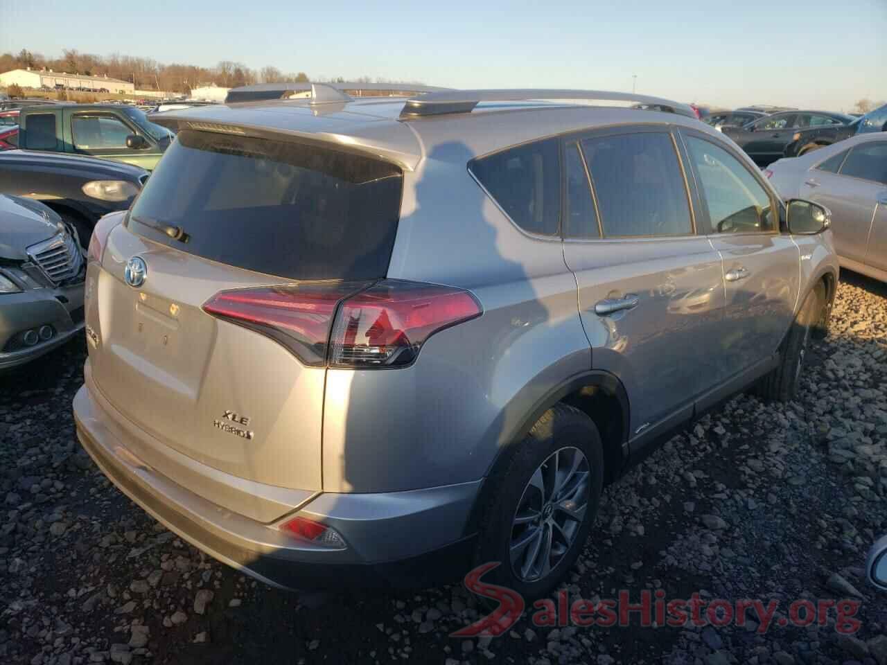 JTMRJREV7HD150303 2017 TOYOTA RAV4