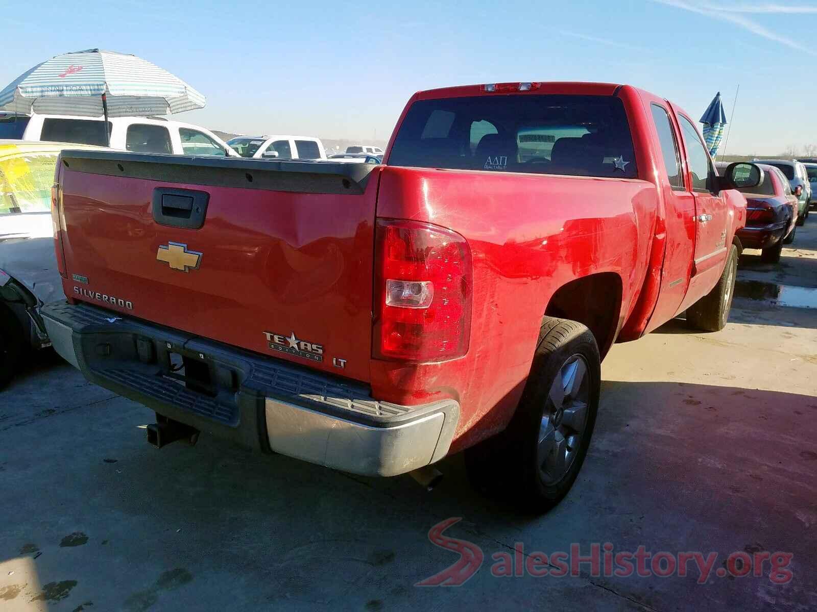 KL7CJLSB6LB336526 2011 CHEVROLET SILVERADO