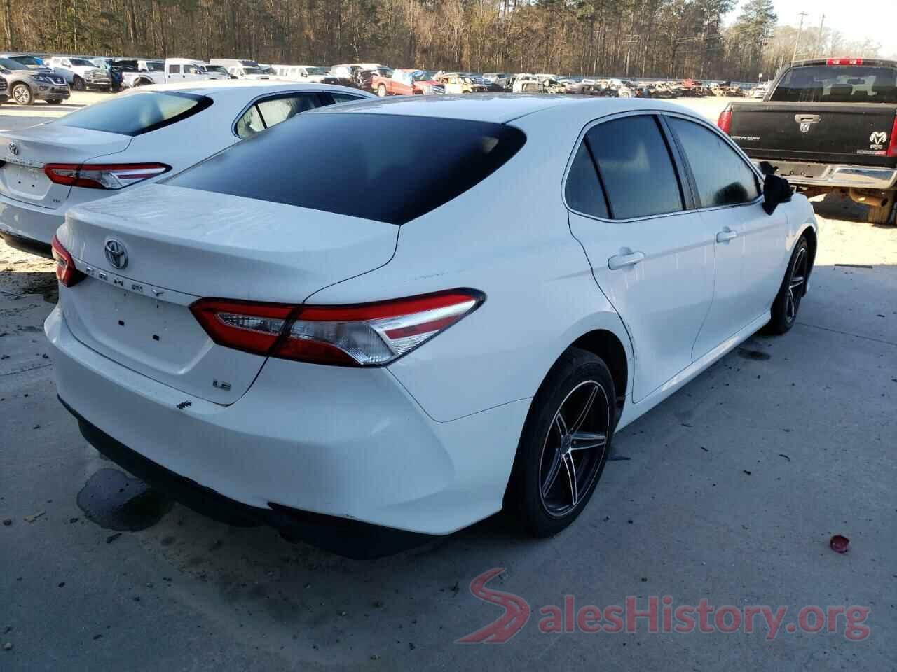 4T1B11HK5JU562922 2018 TOYOTA CAMRY