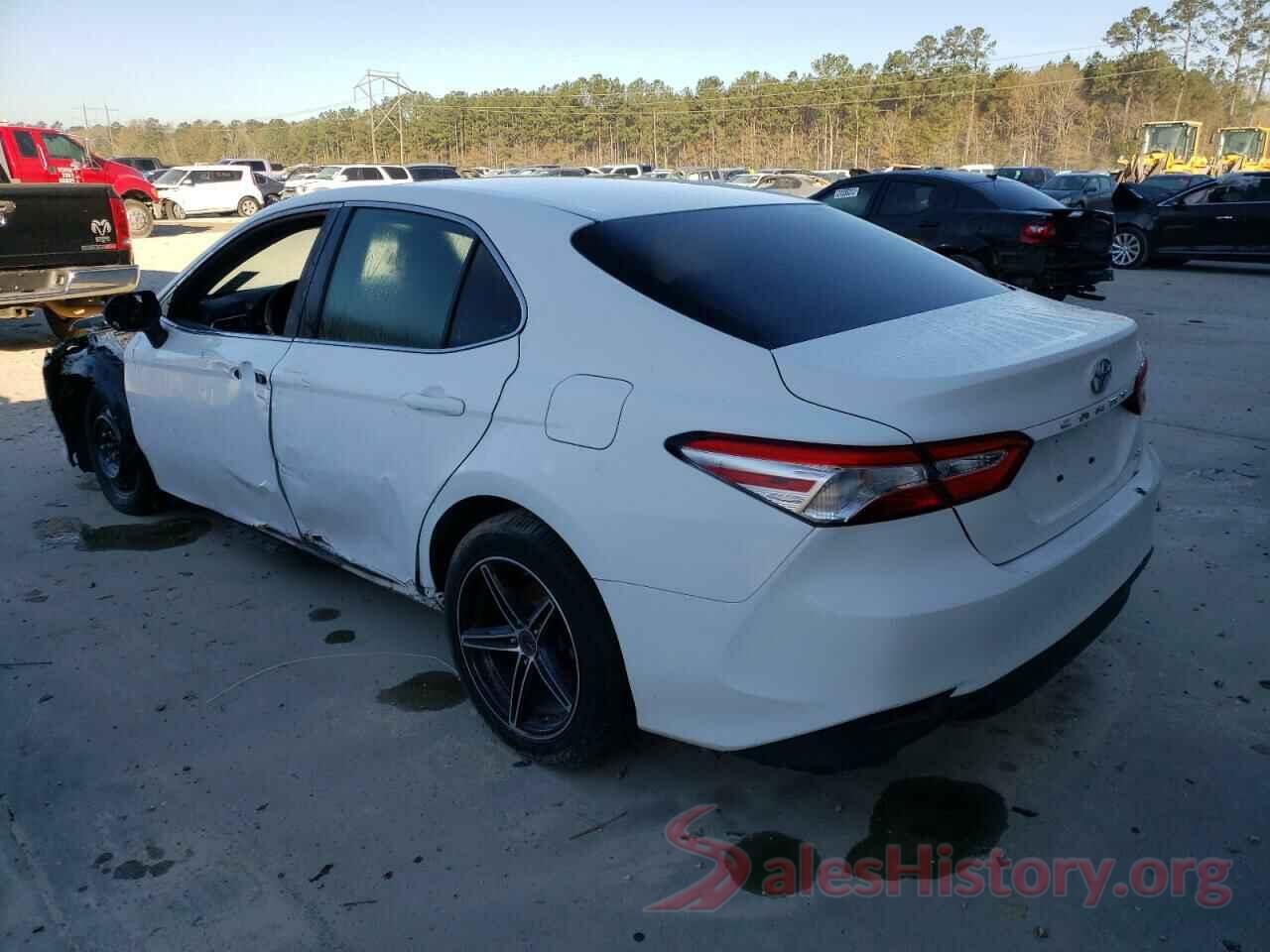 4T1B11HK5JU562922 2018 TOYOTA CAMRY