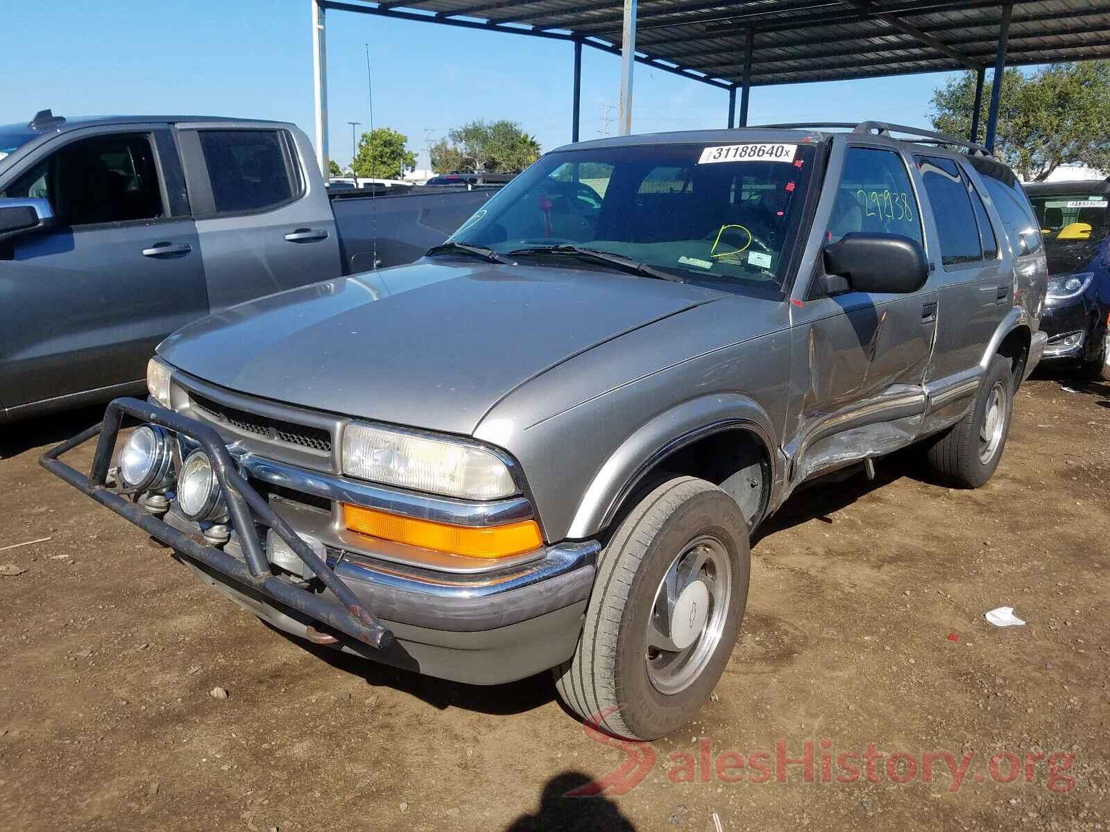 1G1ZB5ST8KF190953 2000 CHEVROLET BLAZER