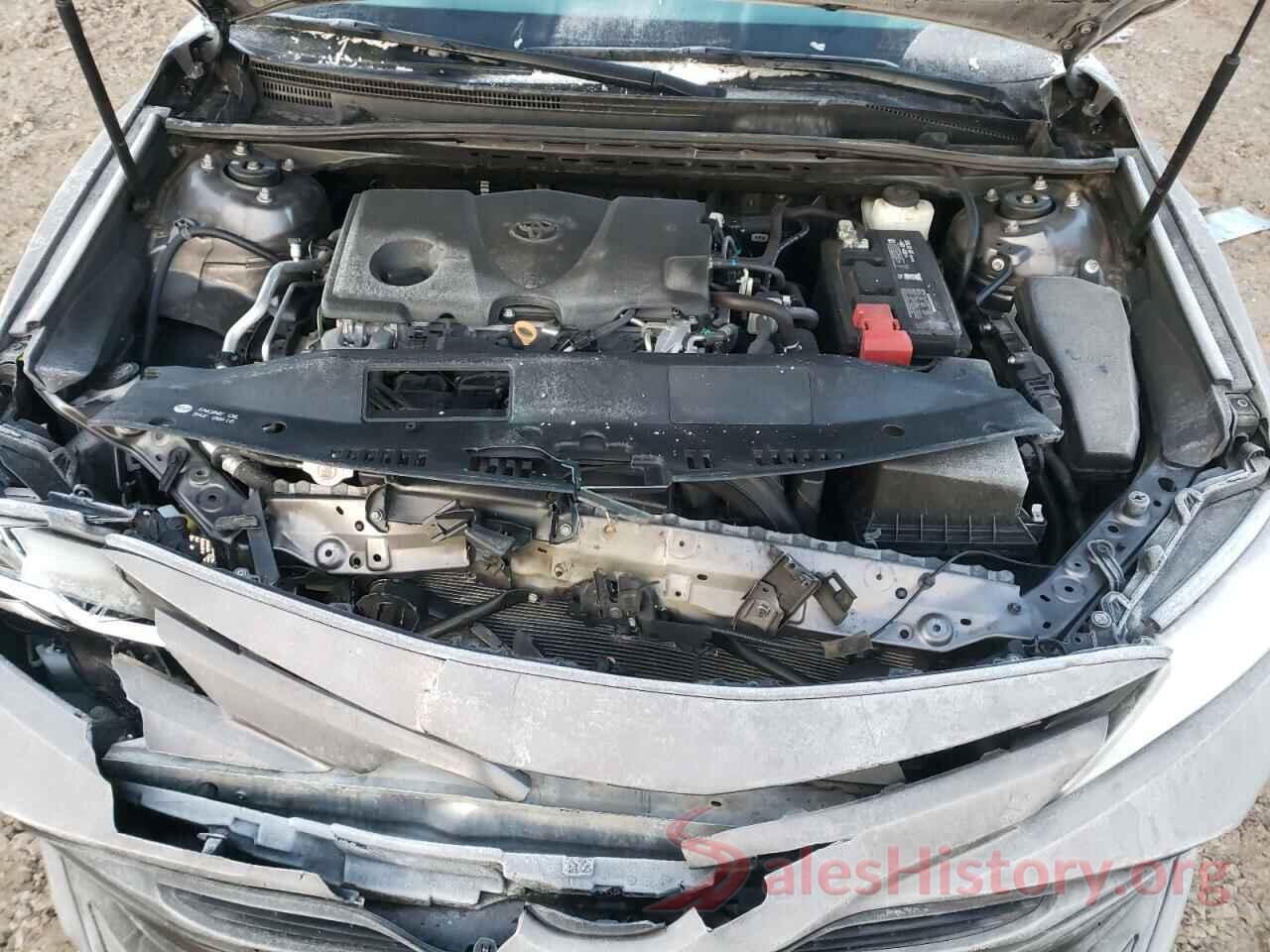 4T1B11HK5JU649560 2018 TOYOTA CAMRY