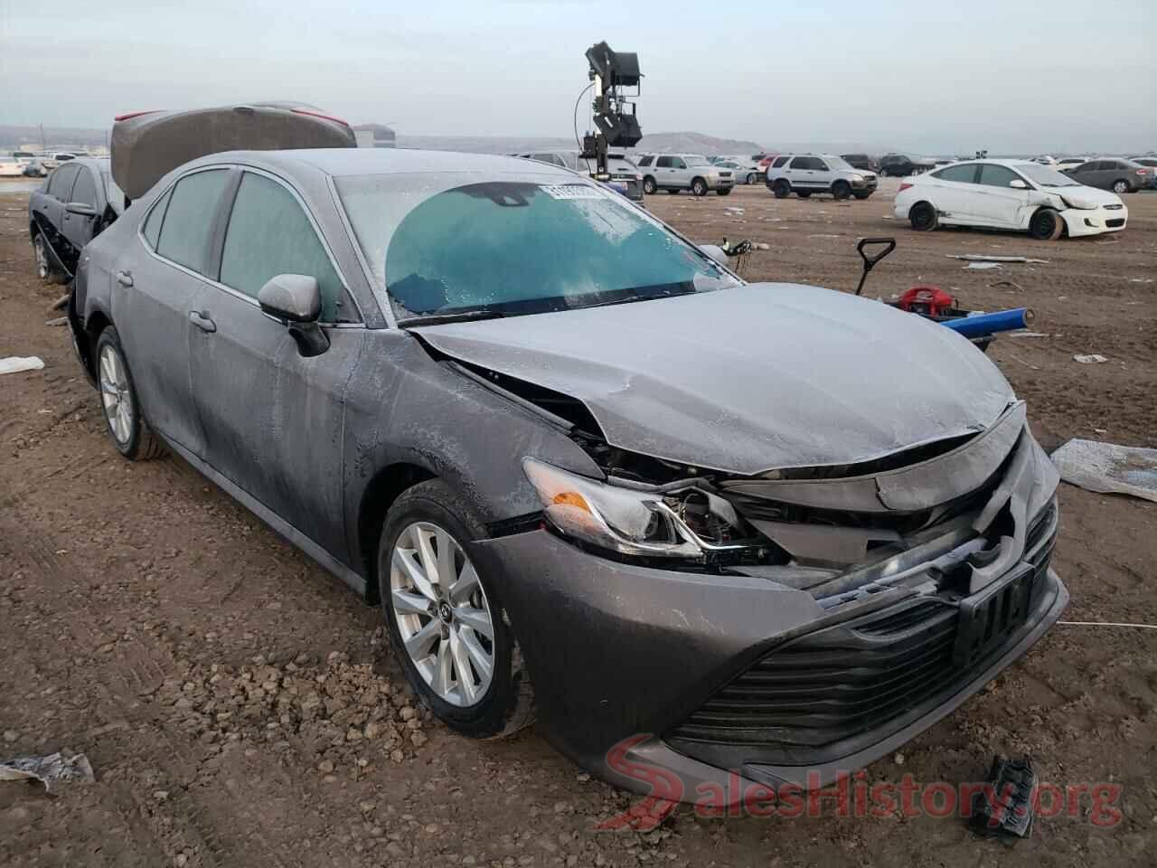 4T1B11HK5JU649560 2018 TOYOTA CAMRY