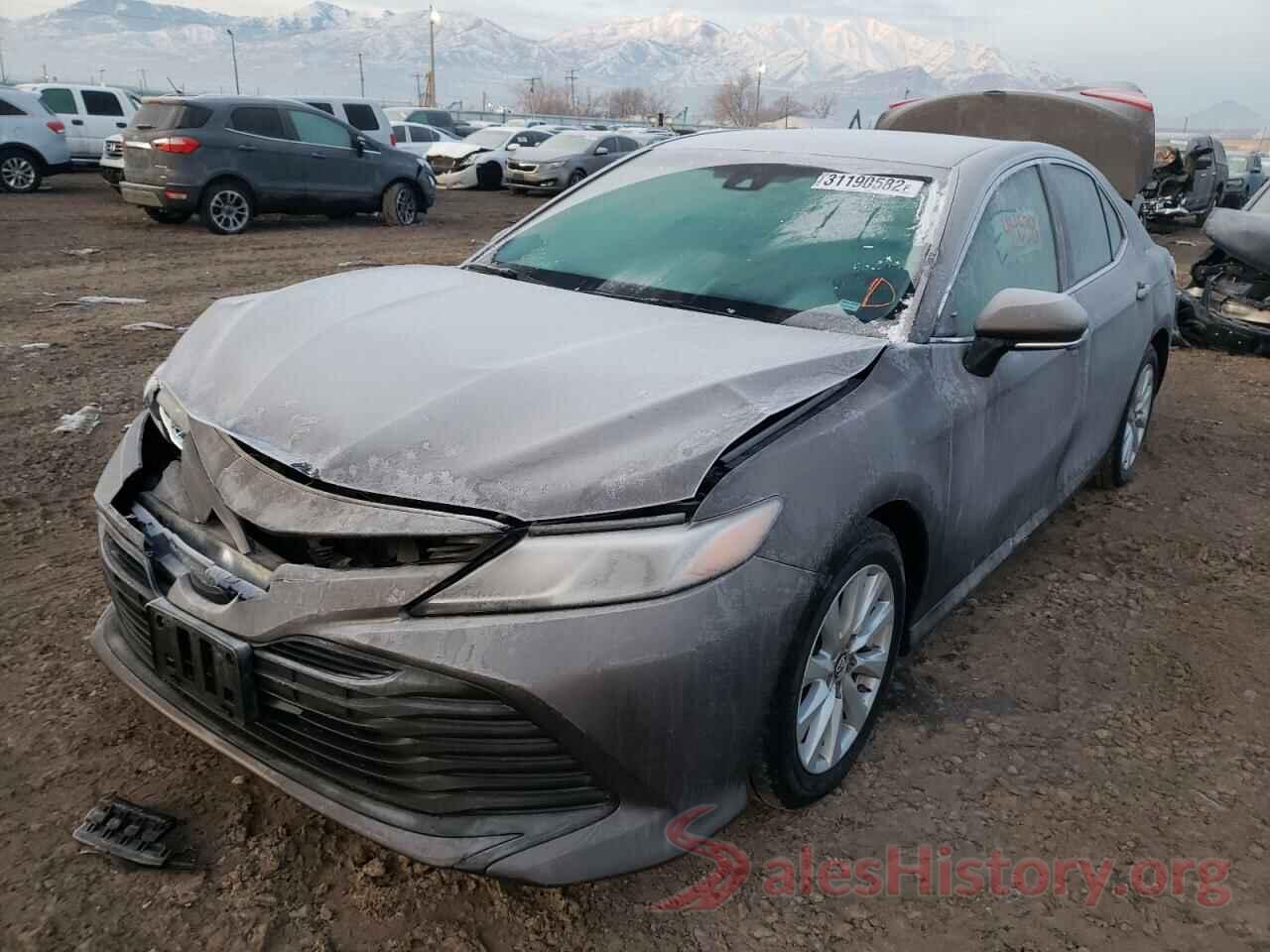 4T1B11HK5JU649560 2018 TOYOTA CAMRY