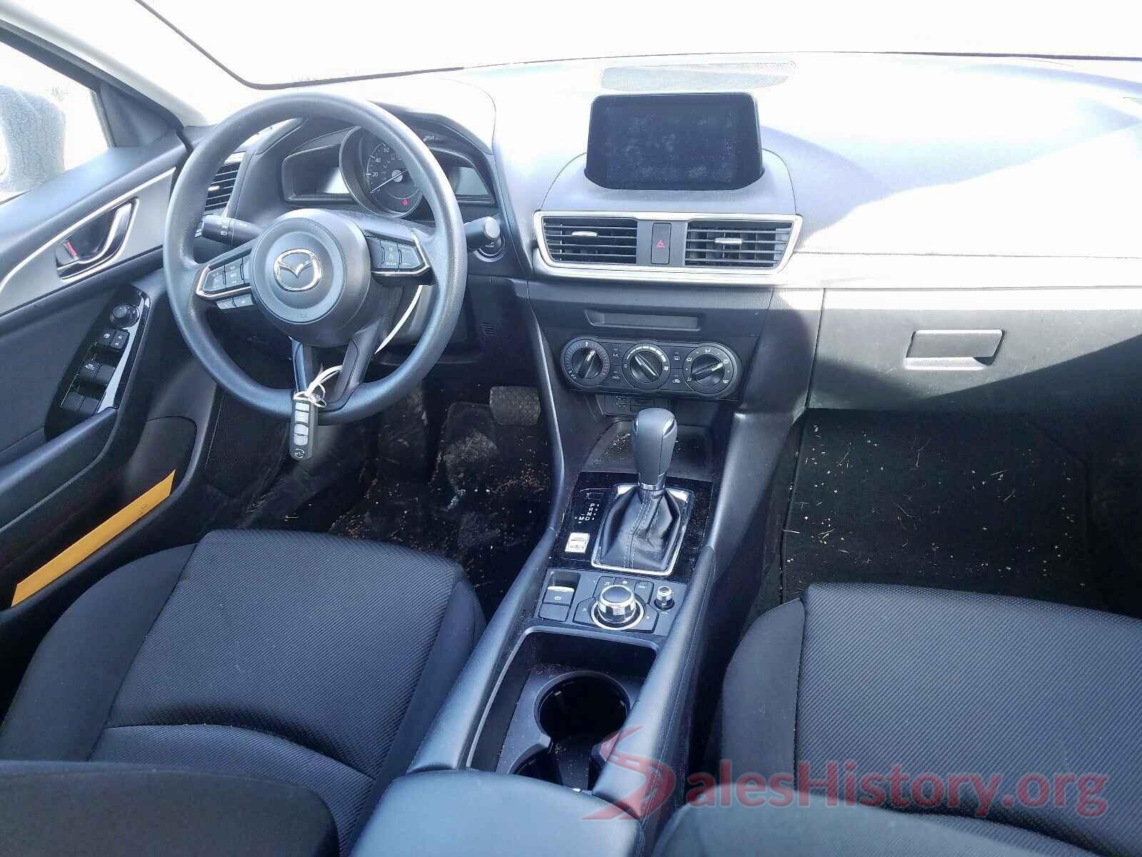 1V2FR2CA6MC536776 2018 MAZDA 3