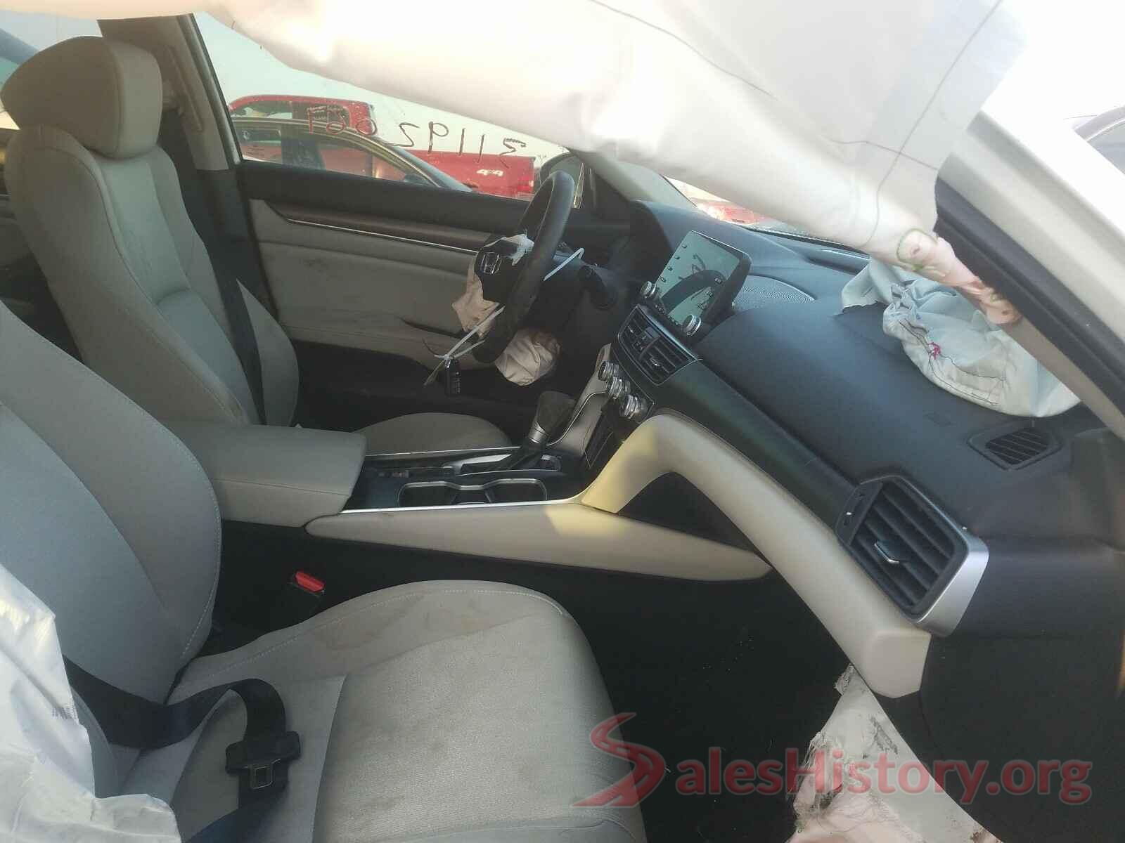 1HGCV1F15JA116246 2018 HONDA ACCORD