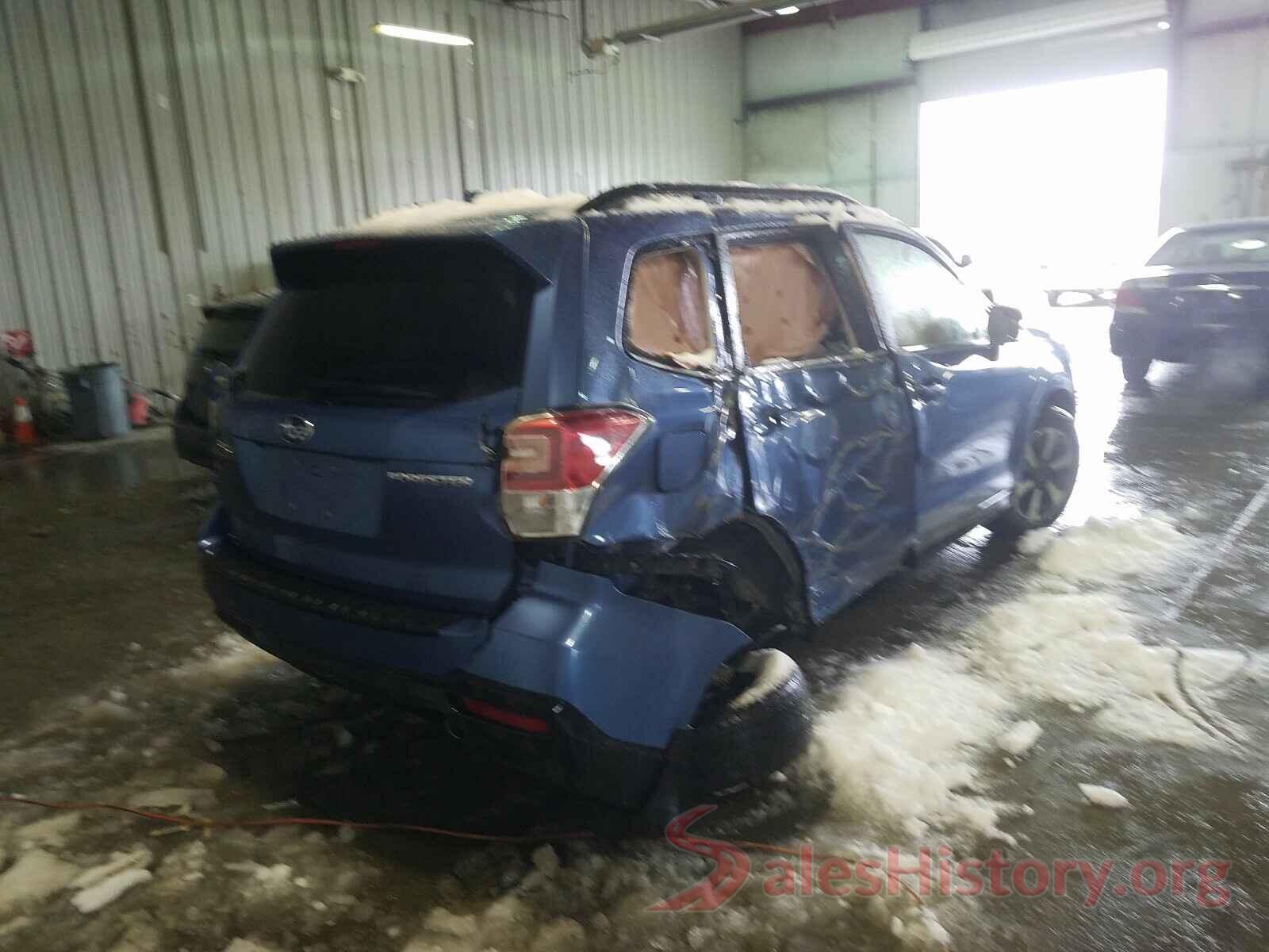 JF2SJARC4JH477219 2018 SUBARU FORESTER