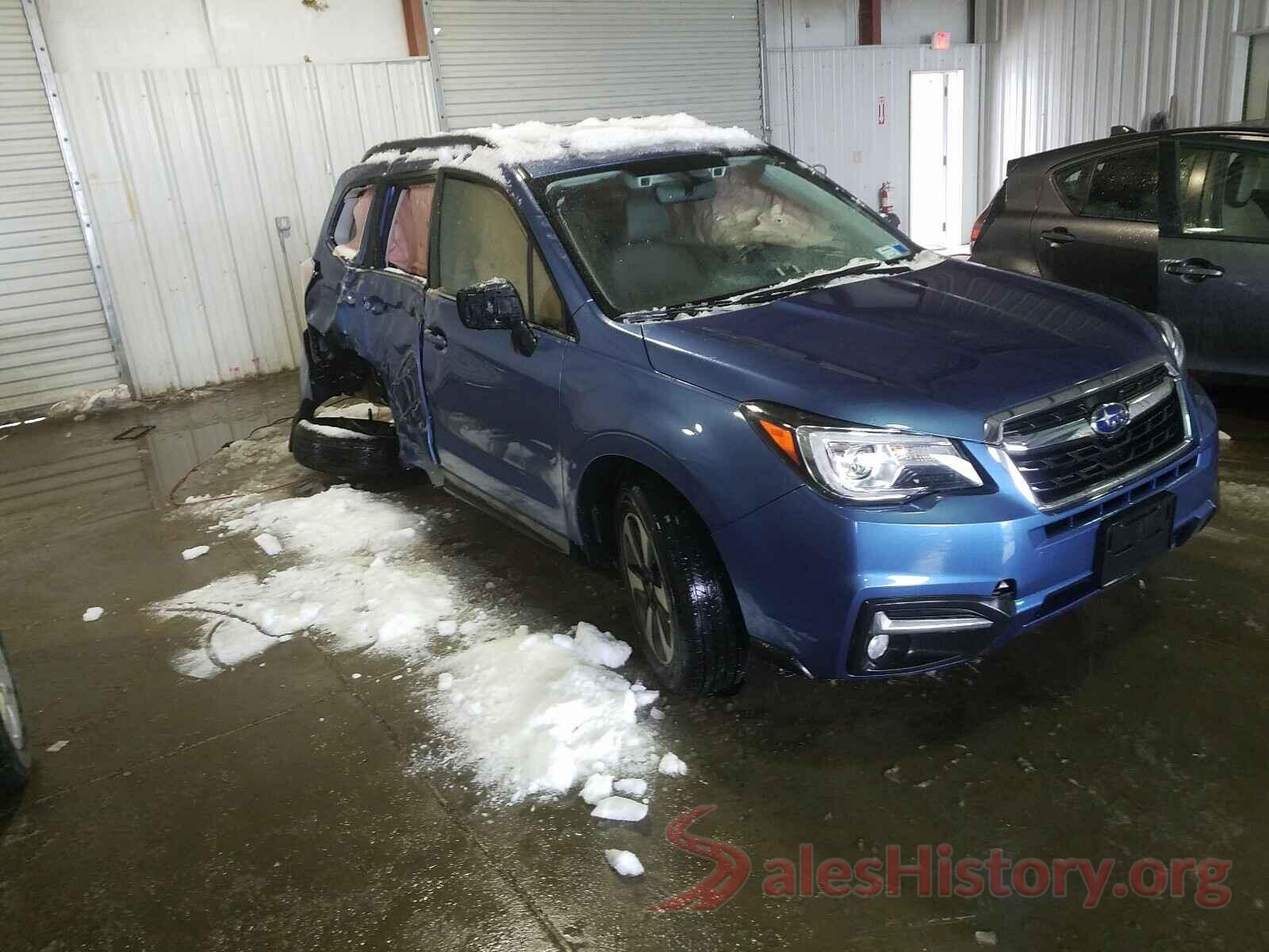 JF2SJARC4JH477219 2018 SUBARU FORESTER