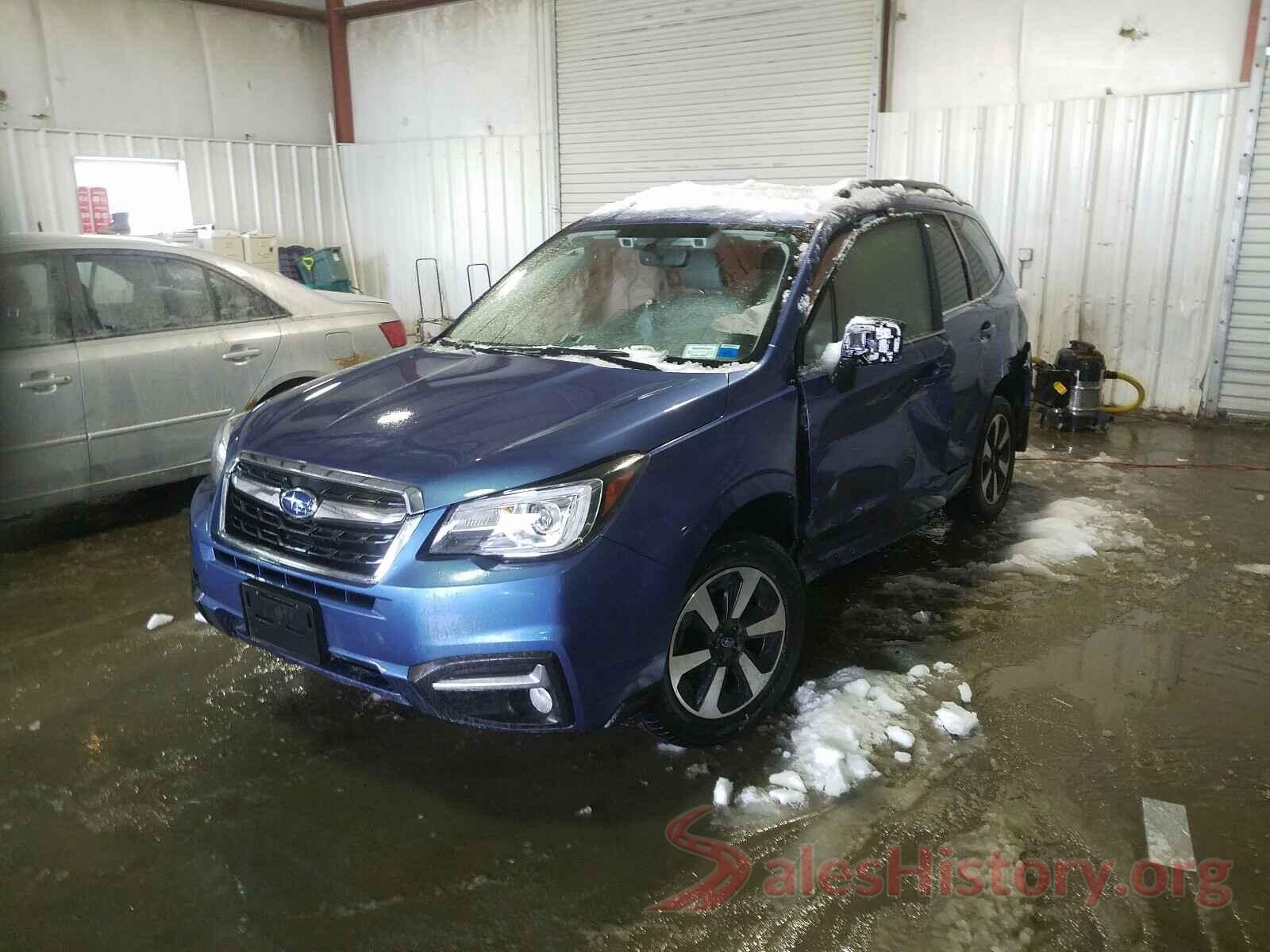 JF2SJARC4JH477219 2018 SUBARU FORESTER