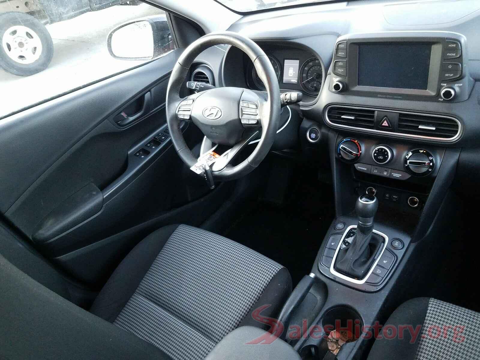 KM8K2CAA4JU097902 2018 HYUNDAI KONA