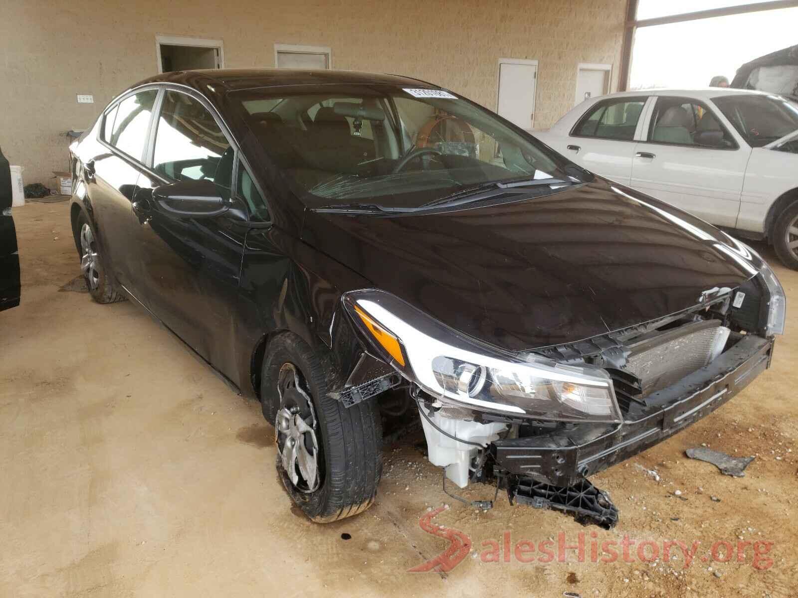 3KPFK4A71JE183196 2018 KIA FORTE