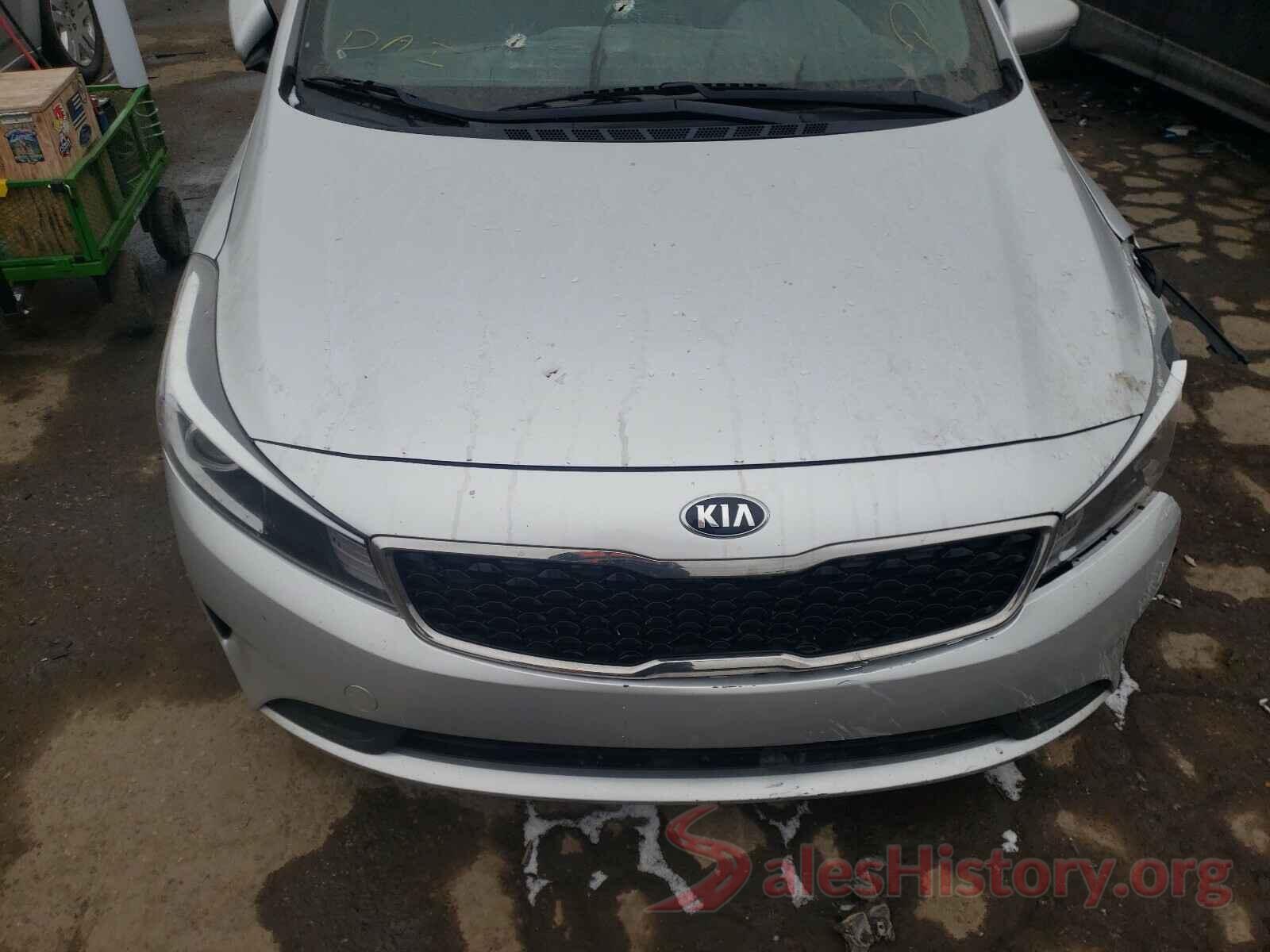 3KPFK4A76HE125627 2017 KIA FORTE