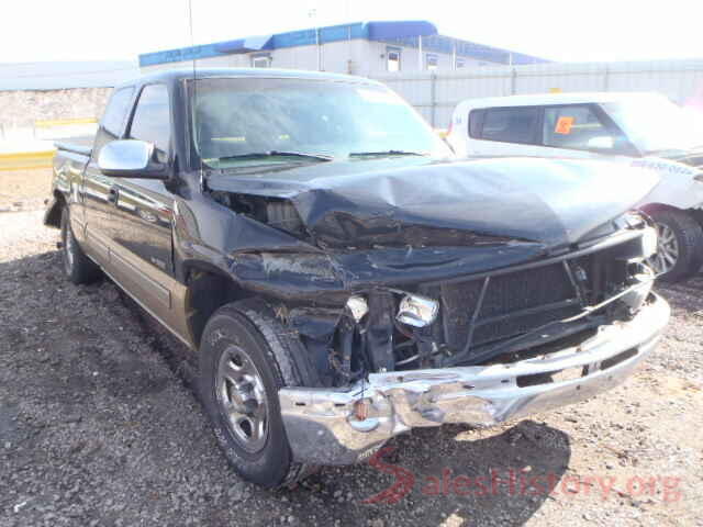 LYV402FM7GB088565 1999 CHEVROLET SILVERADO