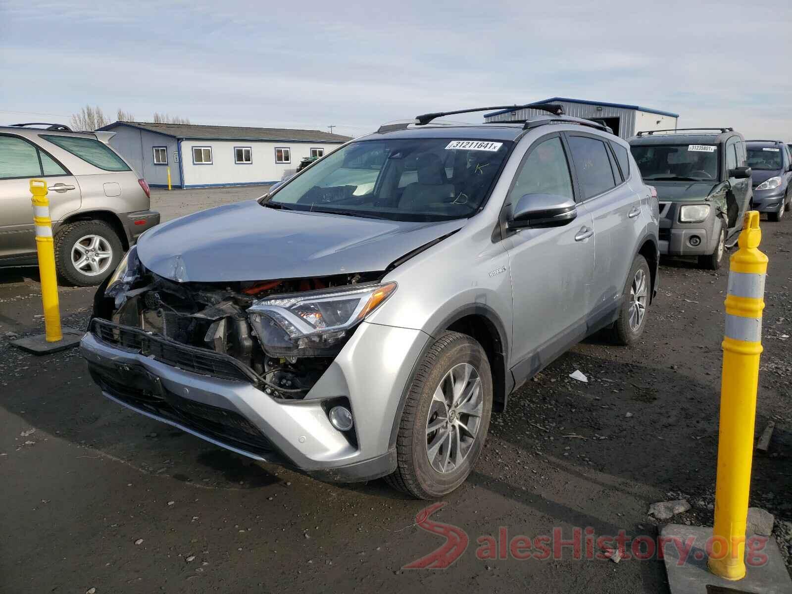 JTMRJREV3JD240392 2018 TOYOTA RAV4